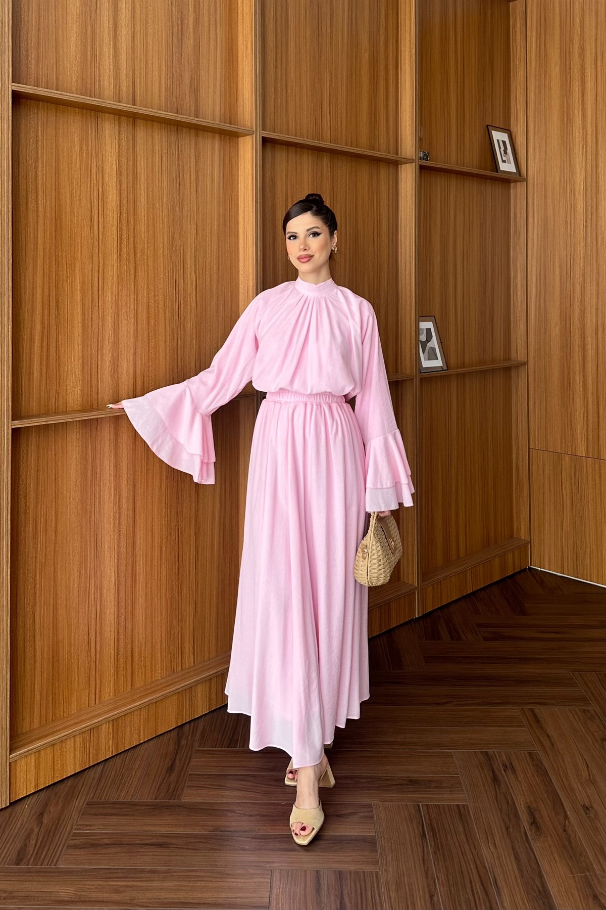 Volan Kol Detaylı Etekli Takım - PEMBE