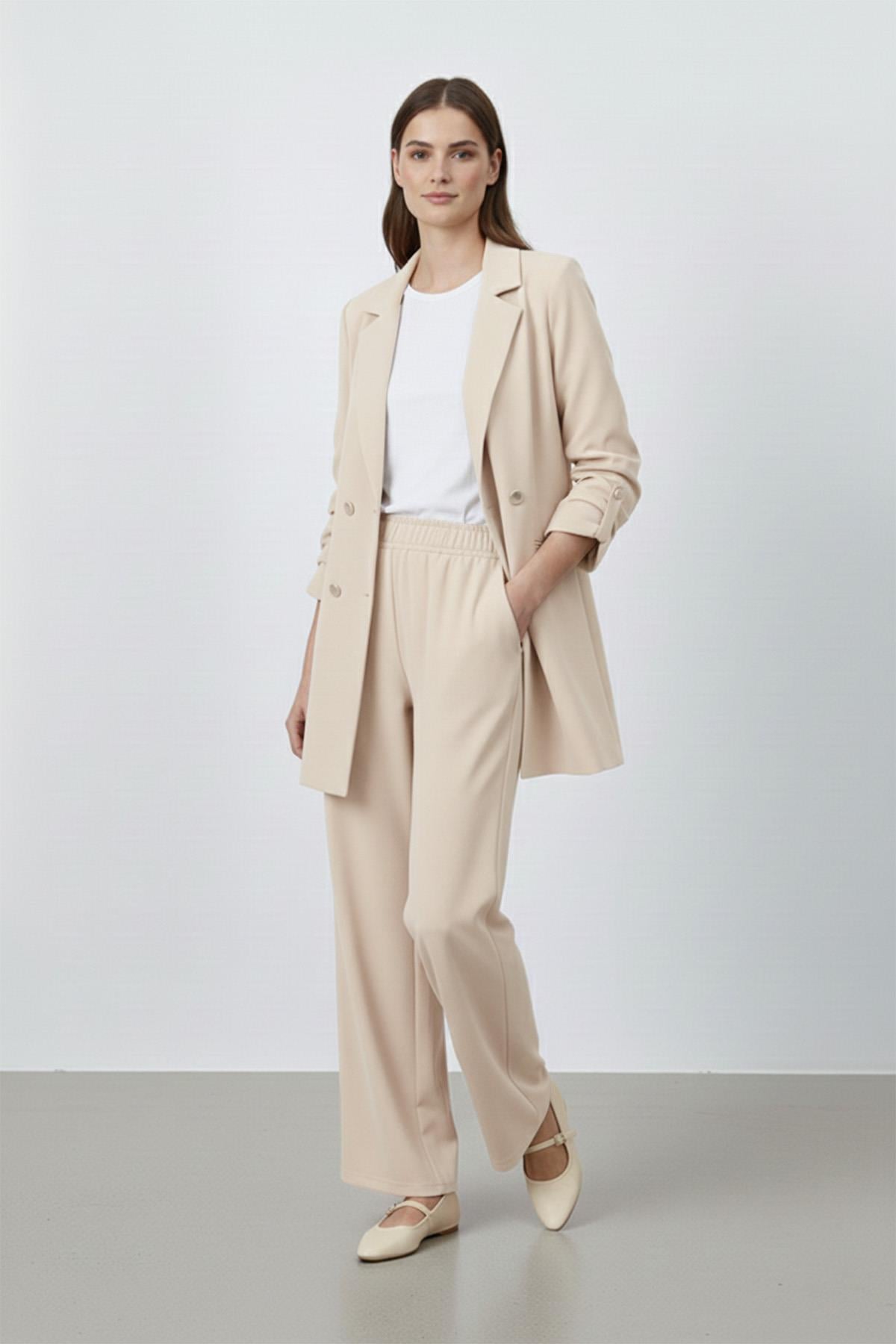 Kadın Düğme Detaylı Pantolonlu Blazer Ceket Takım - 14321TKM - STONE