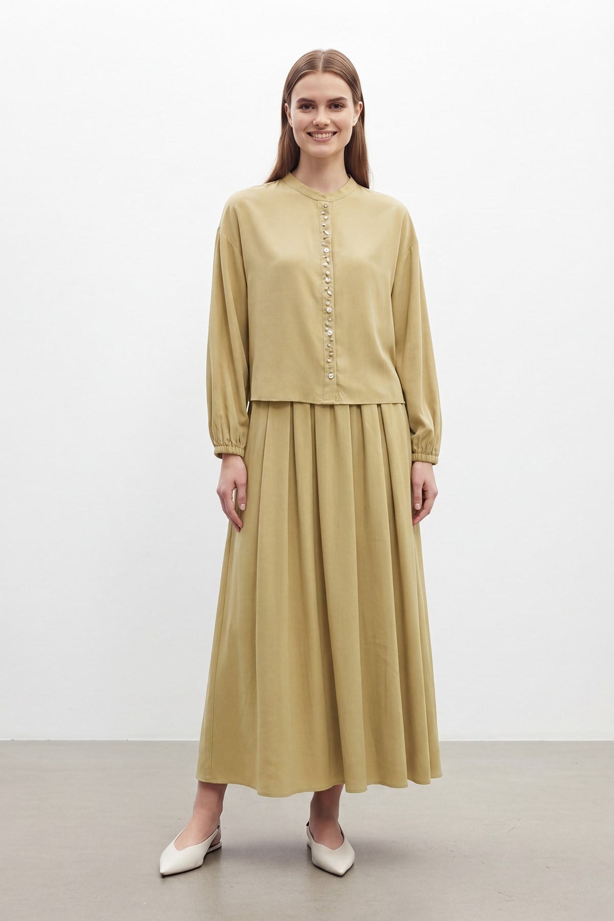 Kadın  Taş Düğme Detaylı Bluz ve Uzun Etek Takım-14434 - OLIVE