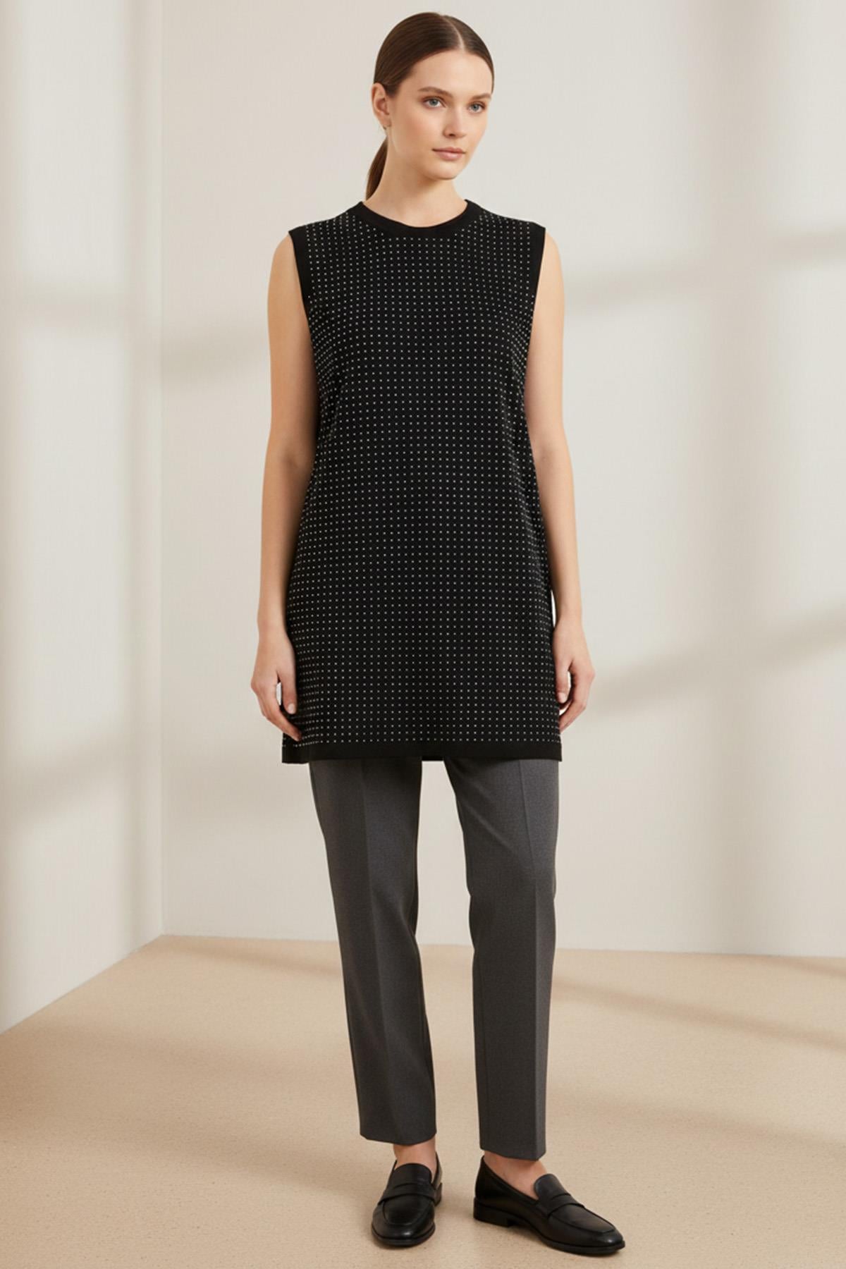 Kadın Sıfır Kol Taşlı Tunik -24S-10525TUN - BLACK