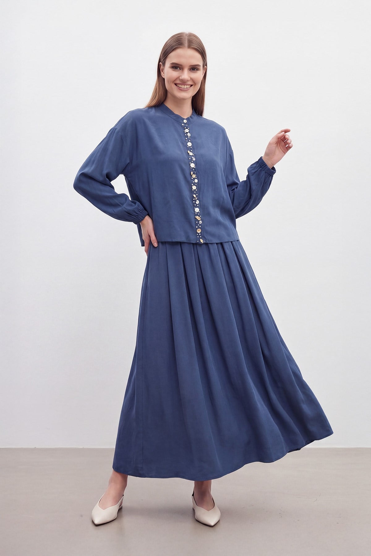 Kadın  Taş Düğme Detaylı Bluz ve Uzun Etek Takım-14434 - INDIGO