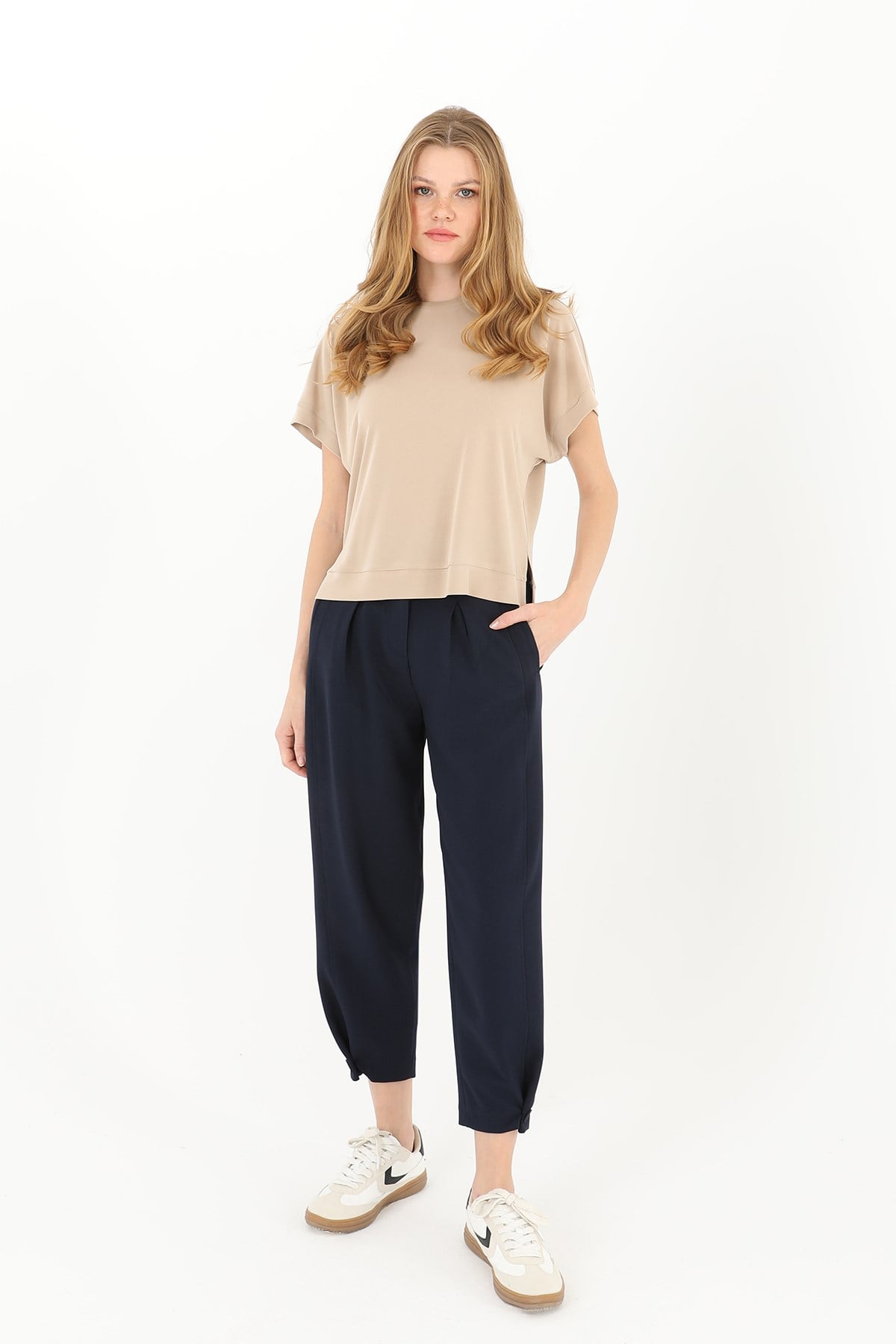 Kadın Önden Pleli Paçası Düğmeli Pantolon  - 18123PNT - Lacivert Pantolon Puane 