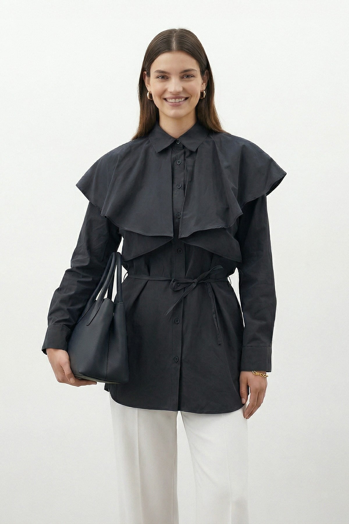 Kadın Gömlek Yaka Pelerin Detaylı ve Bağcıklı Gömlek - 20758GML - BLACK