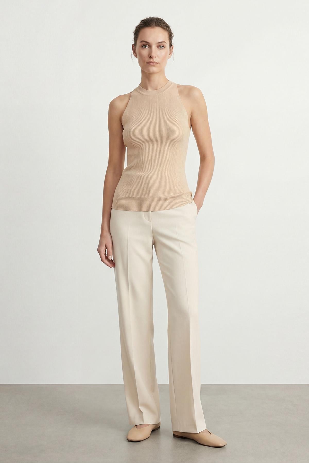 Kadın Yuvarlak Yaka Sıfır Kollu Bluz  - 31860BLZ - STONE