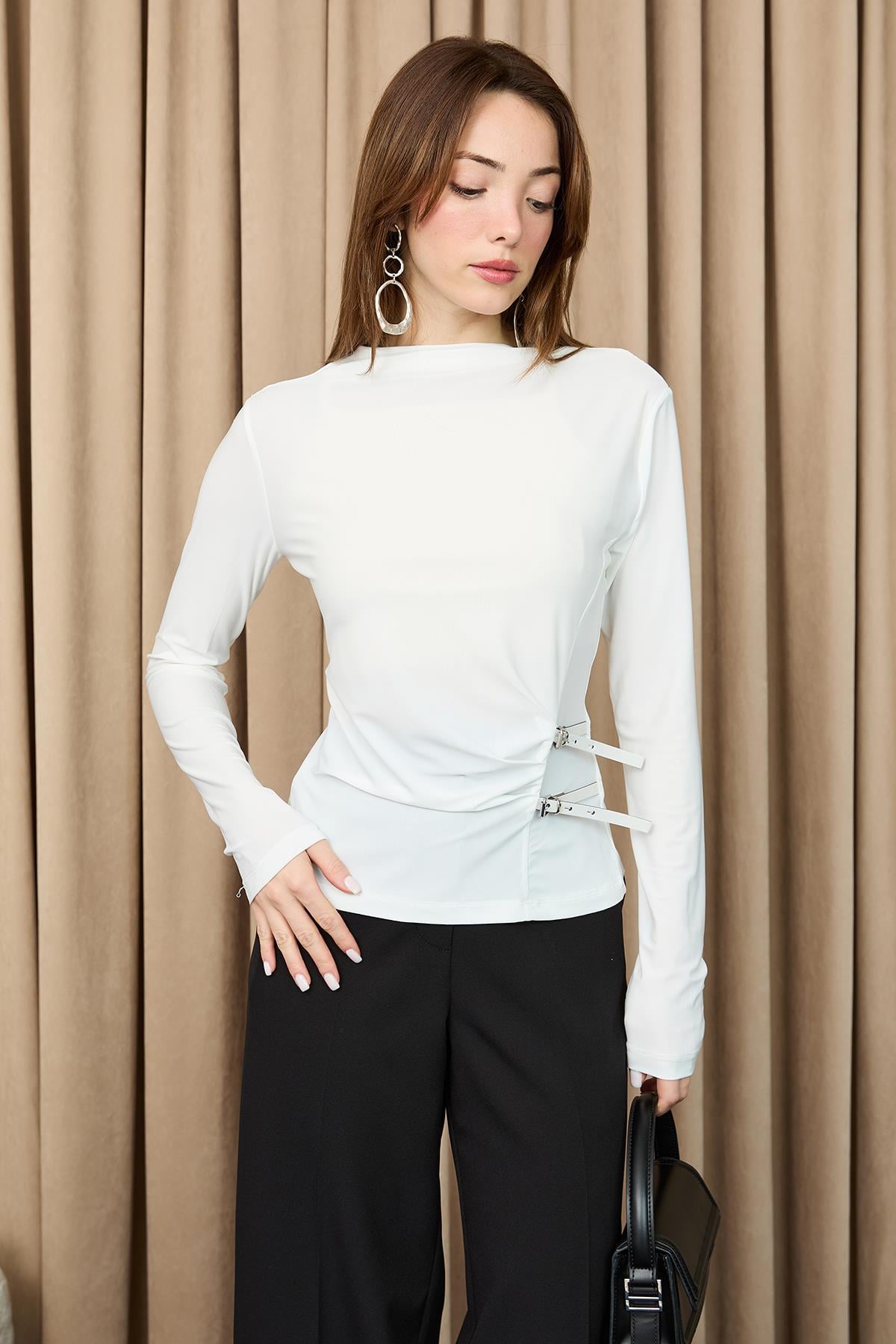 Kadın Kemer Detaylı Bluz -20721BLZ - ECRU