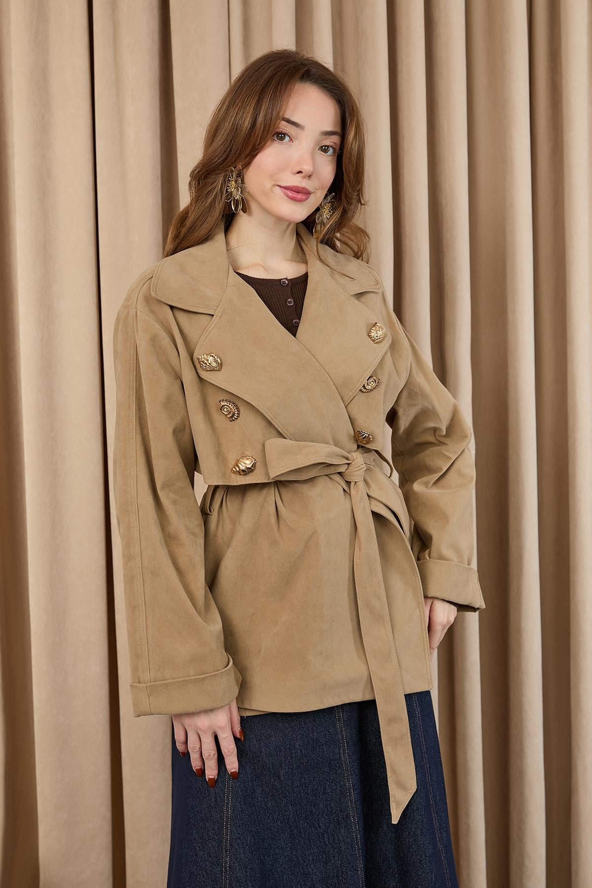 Kadın Broş Detaylı Kısa Trench  - 32405 - MINK