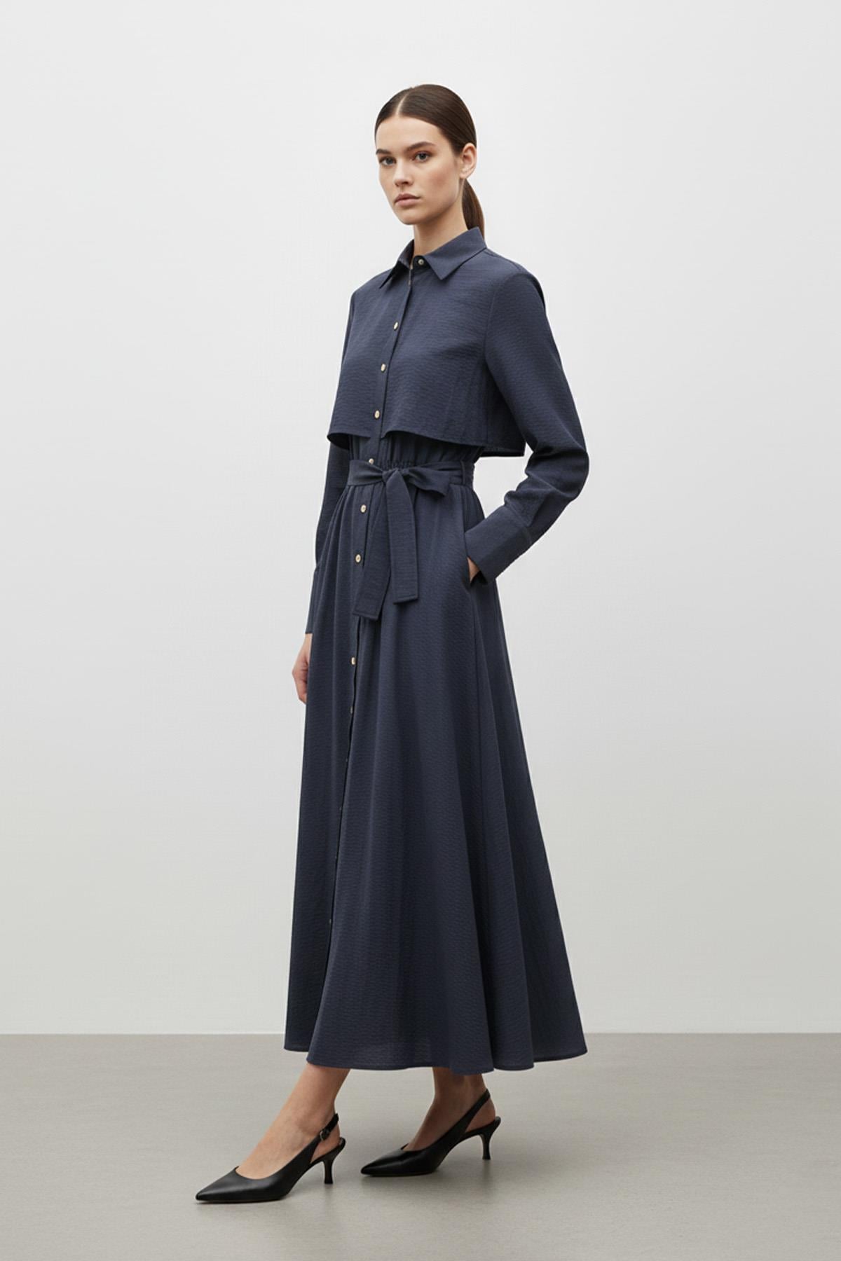 Kadın Gömlek Yaka Düğmeli Belden Bağlamalı Uzun Elbise-32454 - ANTRACITE