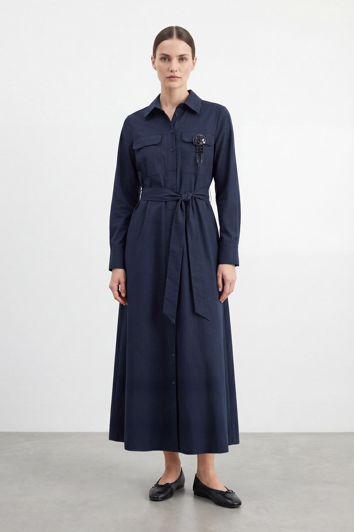Kadın Broş Detaylı Kuşaklı Uzun Gömlek Elbise – 32472ELB - NAVY