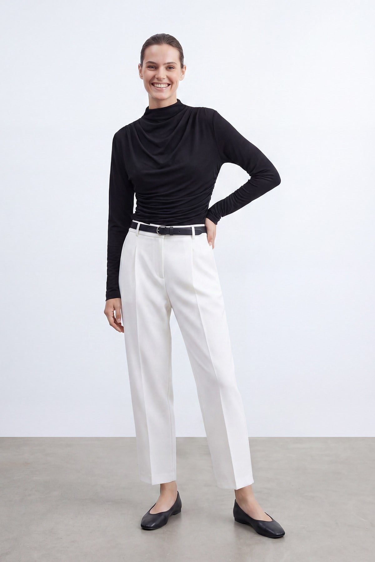 Kadın Modern Kesim Drapeli  Bluz -10785BLZ - BLACK
