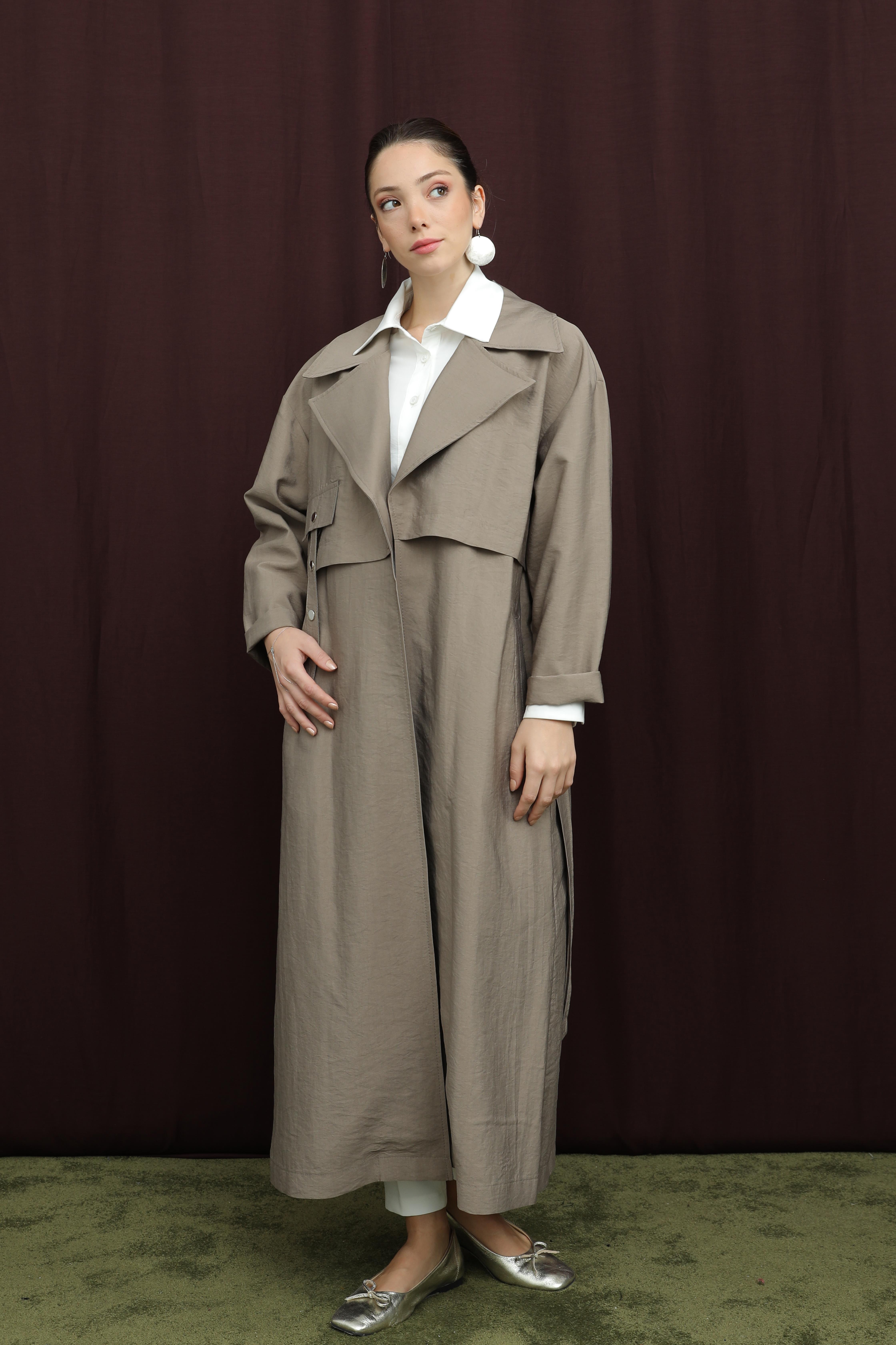 Kadın Cep Kapağı Detaylı Kuşaklı Trençkot - 15228TRC - MINK