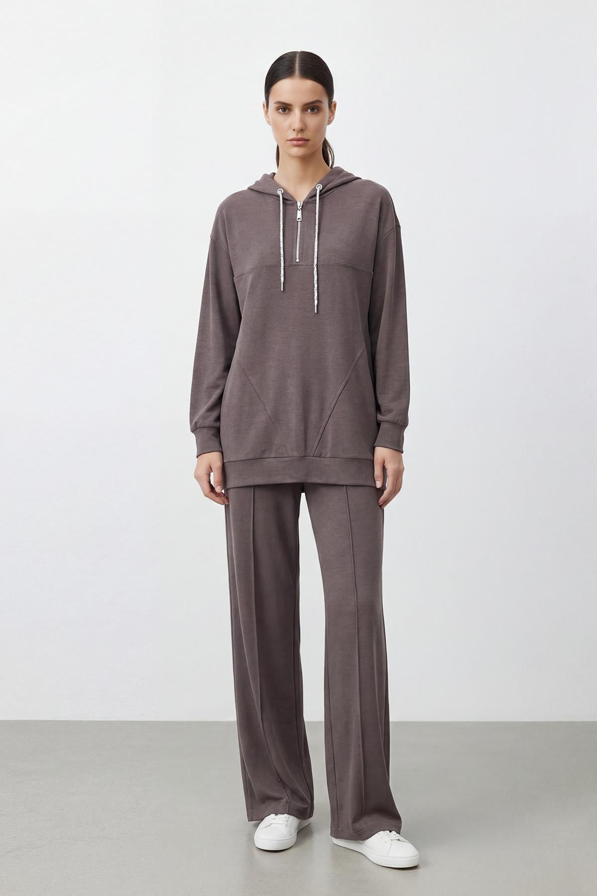 Kadın Rahat Kesim Kapüşonlu Sweatshirt ve Pantolon Takımı-14411 - BROWN