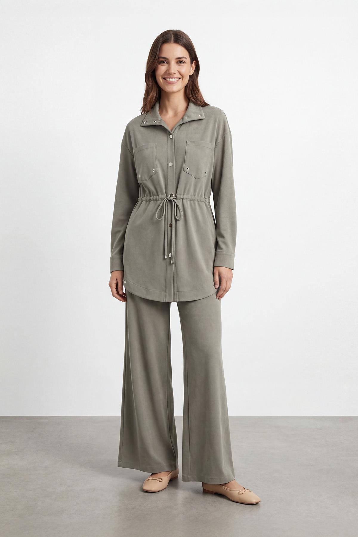 Kadın Dik Yaka Çıtçıt Detaylı Belden Bağlamalı Tunik Pantolon Takım – 14443TKS - KHAKI