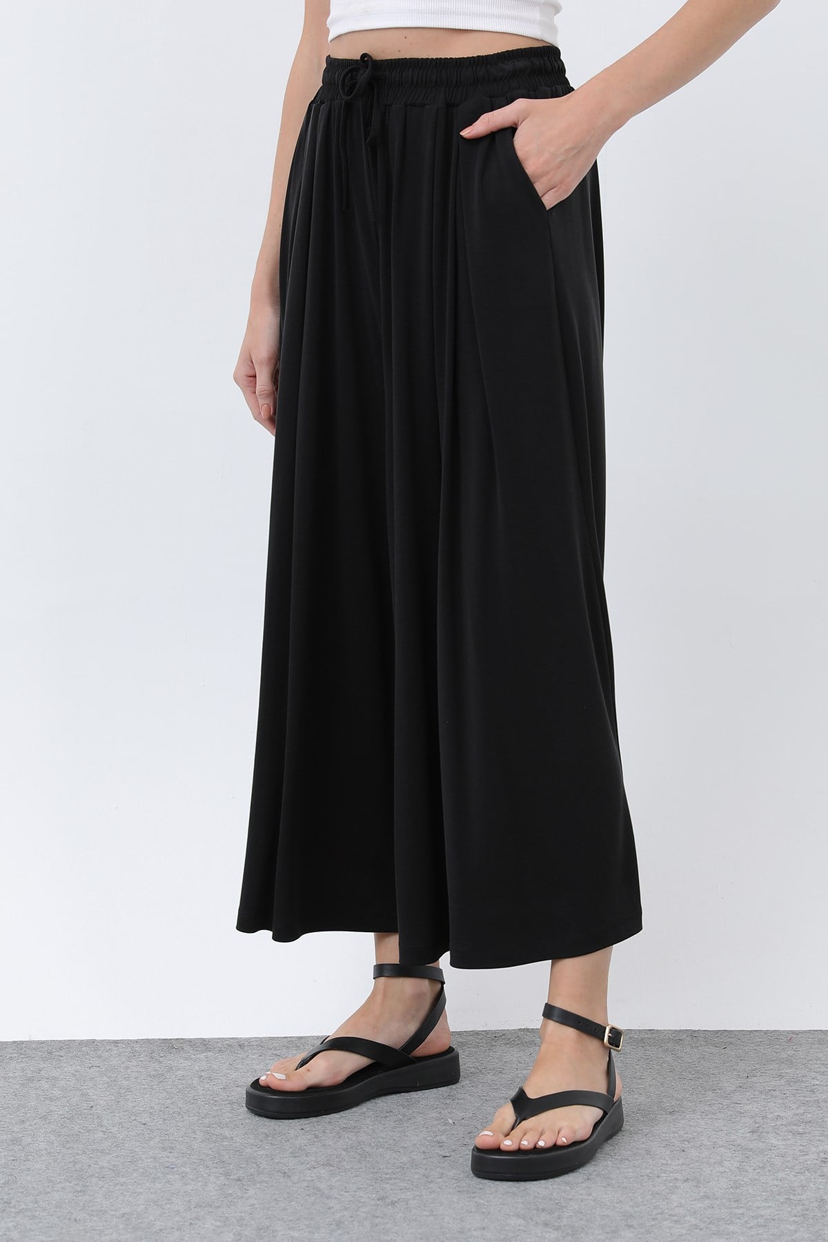 Kadın Beli Kuşaklı Etek Görünümlü Pantolon - 20664PNT - Siyah Pantolon Loreen 