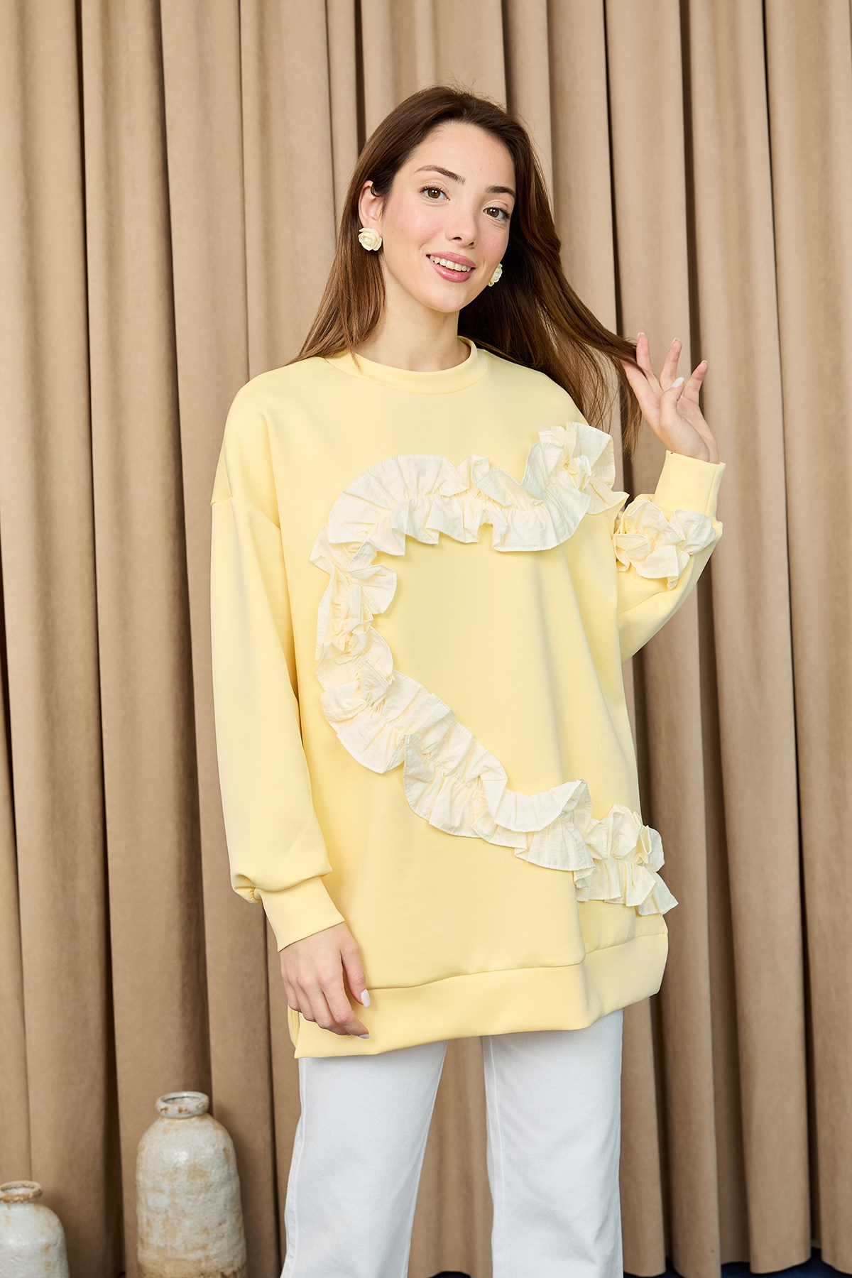 Kadın Kalp Şeklinde Fırfırlı Oversize Tunik - 20715TUN - Sarı-Bej Tunik Loreen 