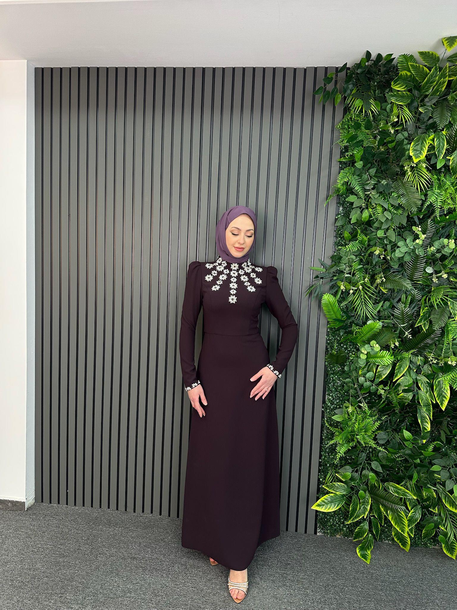 Abiye
 Gülşen Abiye Mürdüm