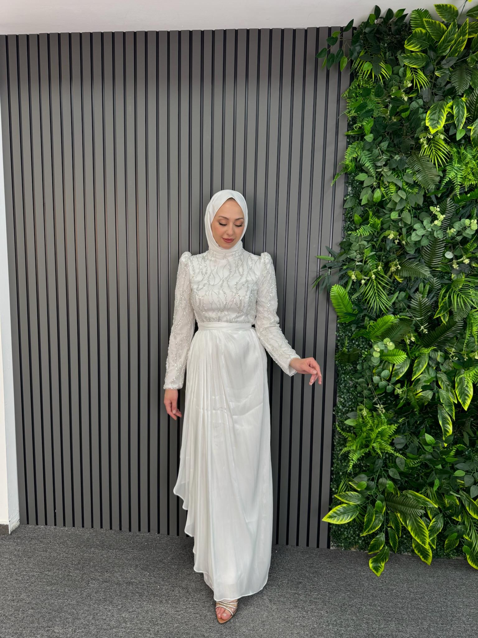 Abiye
Amour Abiye Beyaz