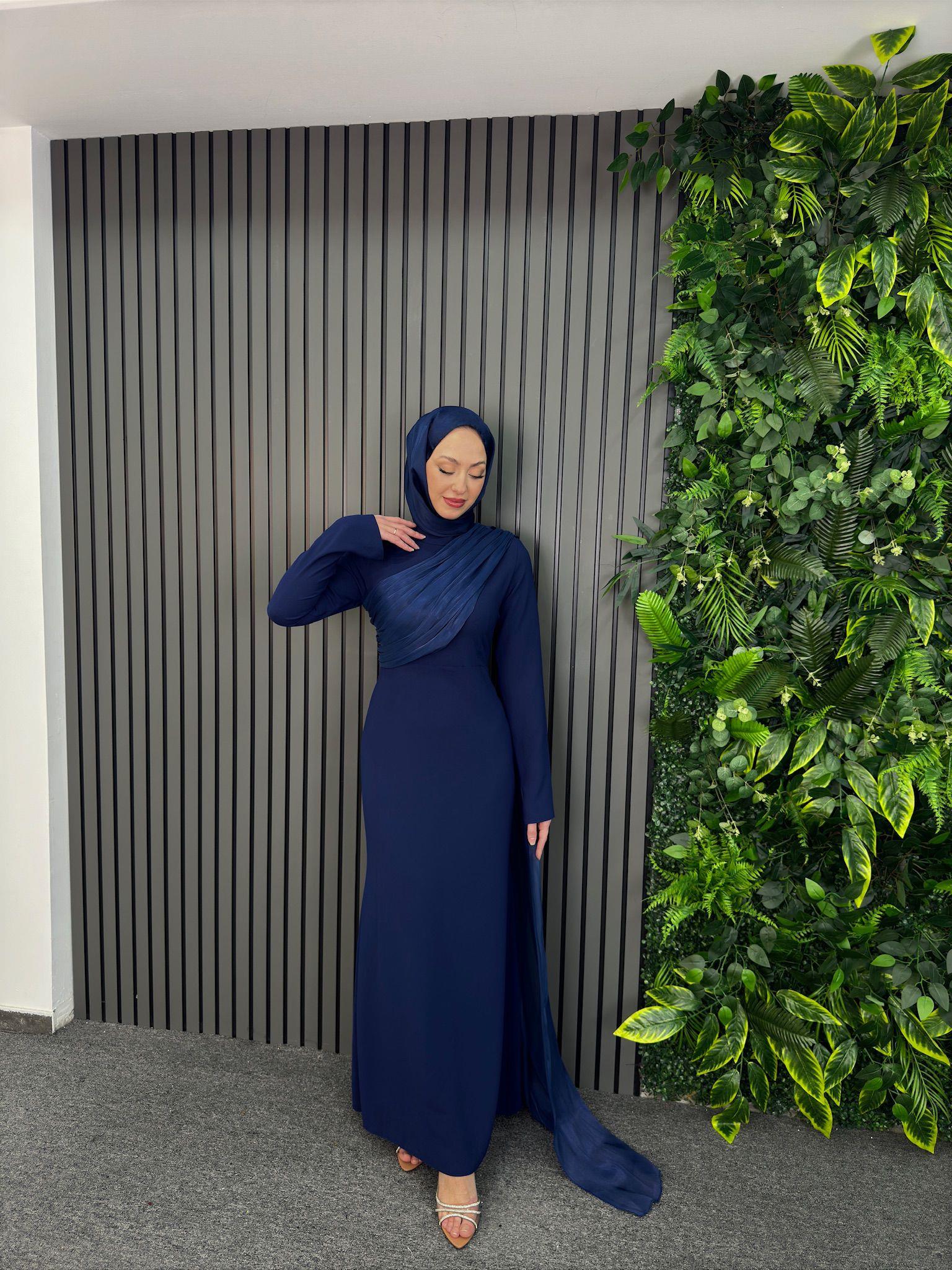 Abiye
Canan Abiye Lacivert