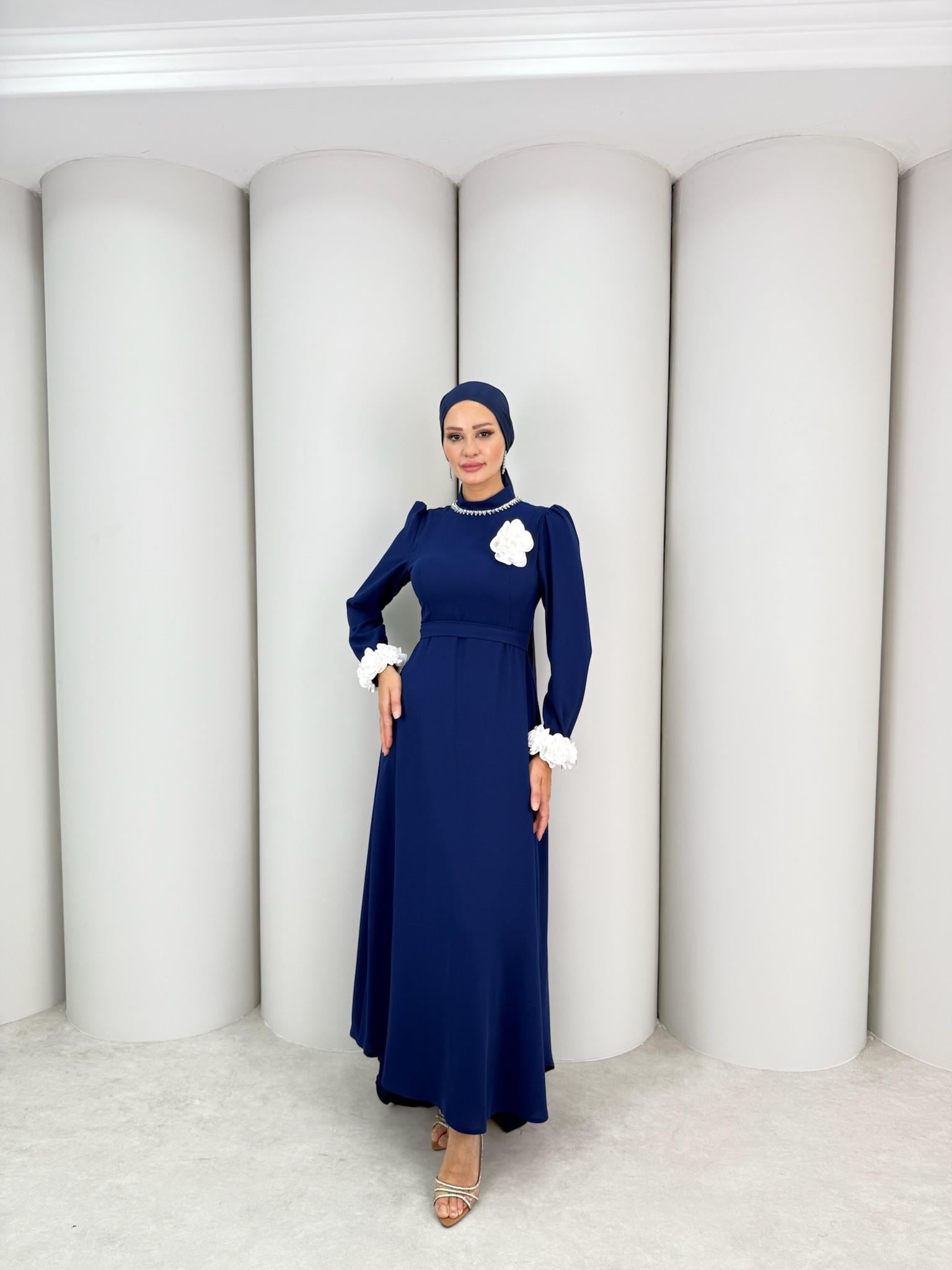 Abiye
Feray Abiye Lacivert