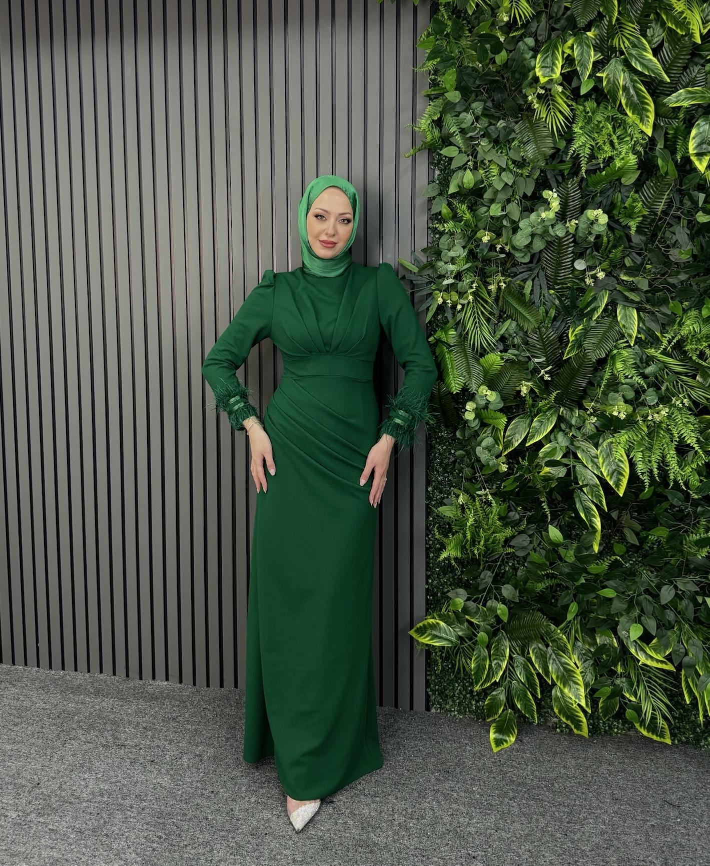 Abiye
Lal Abiye Yeşil