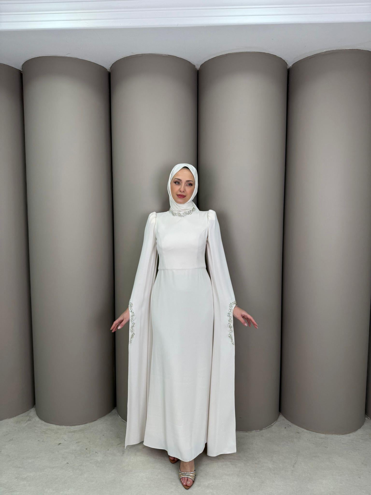 Abiye
Lumena Abiye Krem