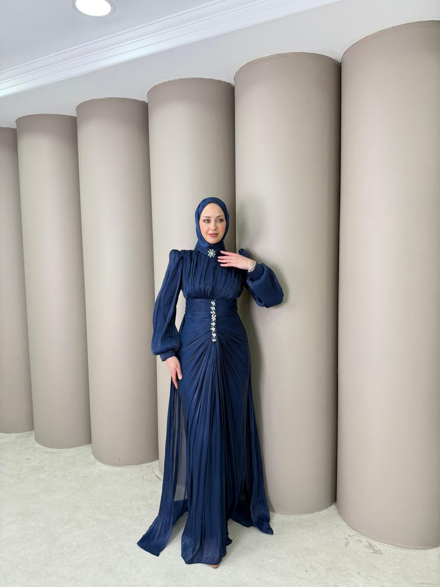 Abiye
Maya Abiye Lacivert