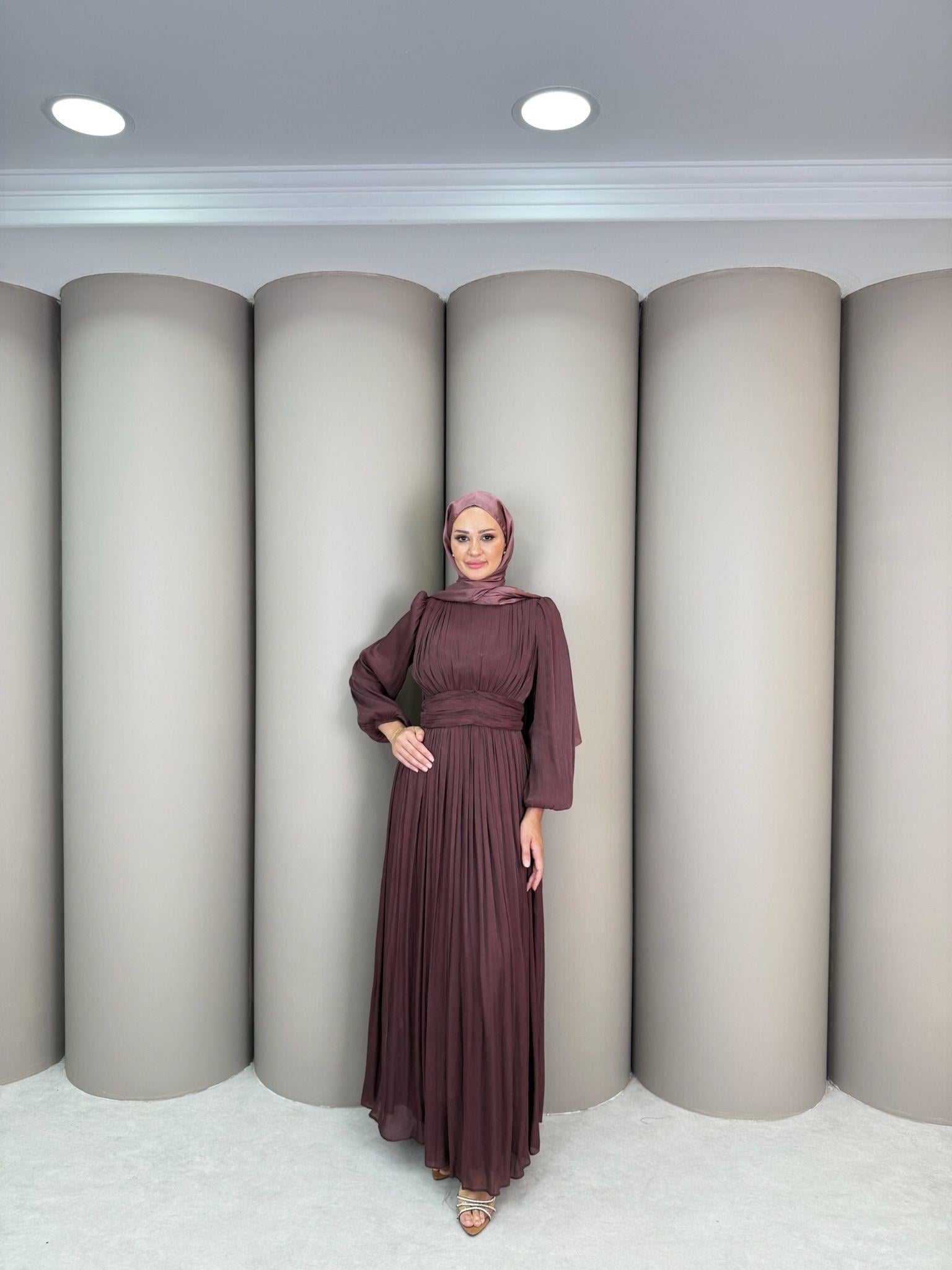 Abiye
Müge Abiye Gül Kurusu