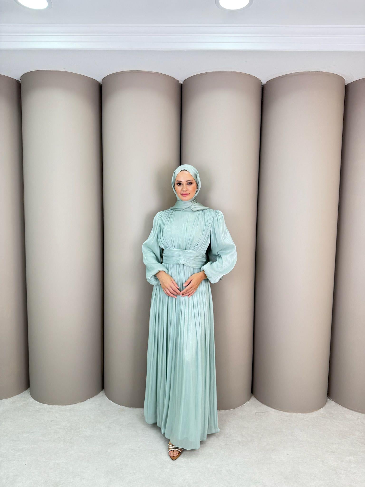 Abiye
Müge Abiye Su yeşil