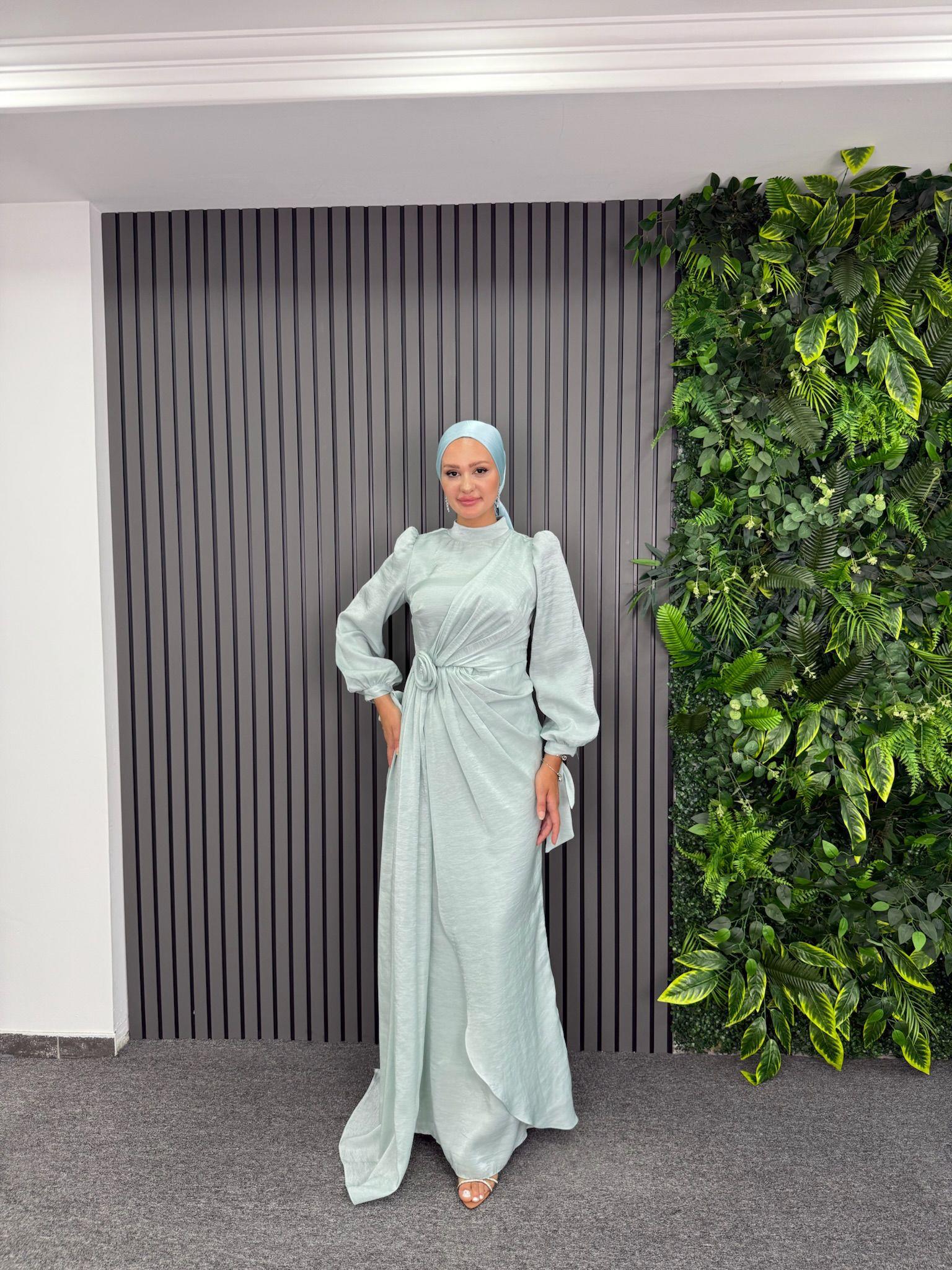 Abiye
Nehir Abiye Mint Yeşil