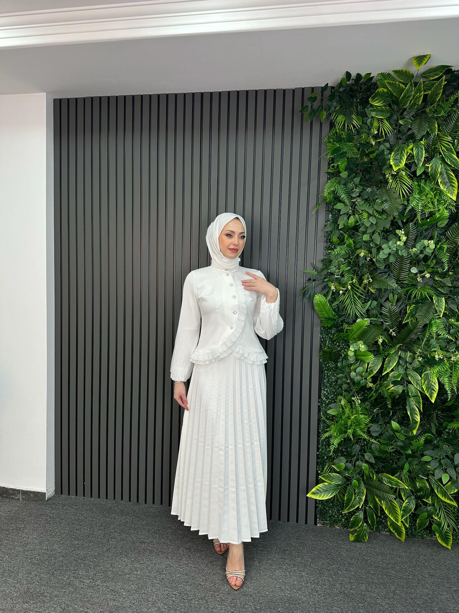 Abiye
Nisa Takım Beyaz