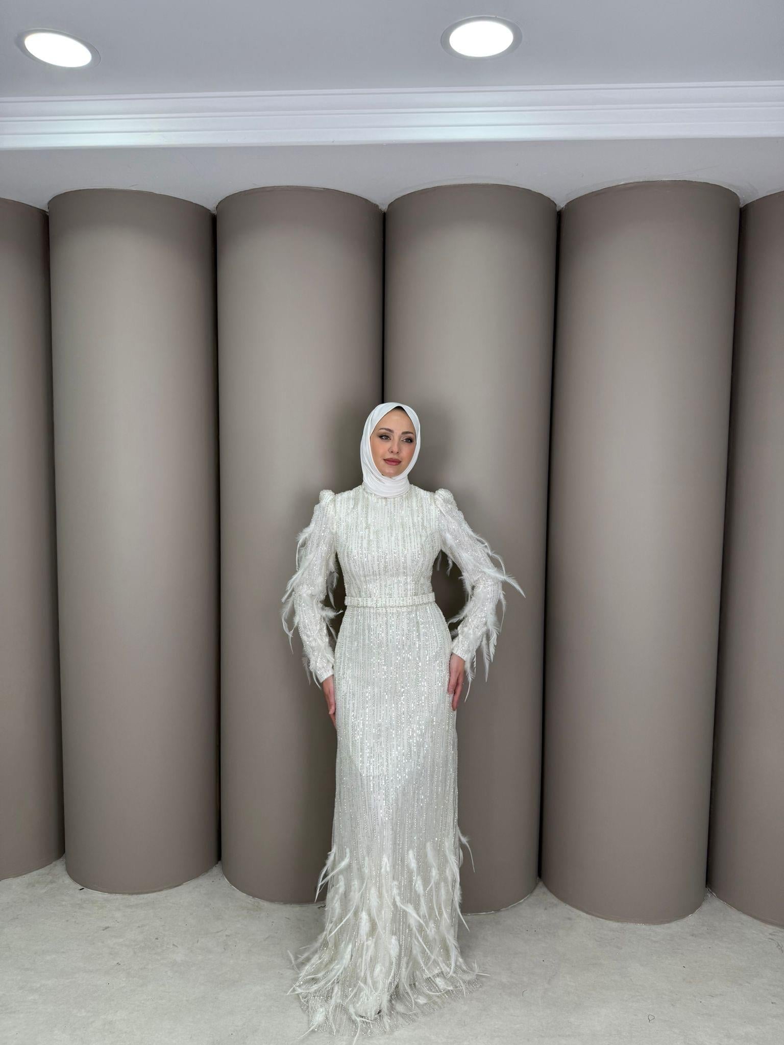 Abiye
Selena Abiye Beyaz