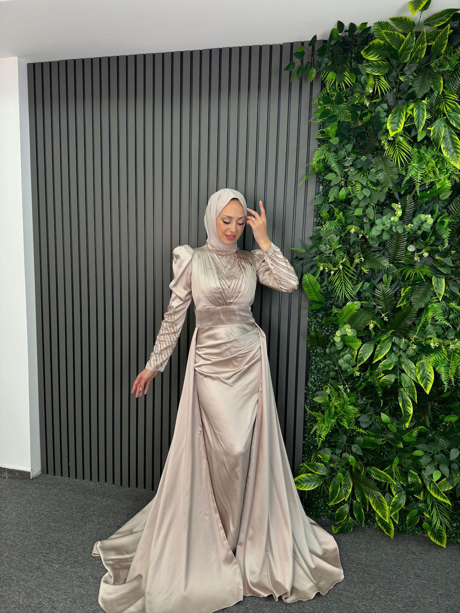 Abiye
Senem Abiye Taş