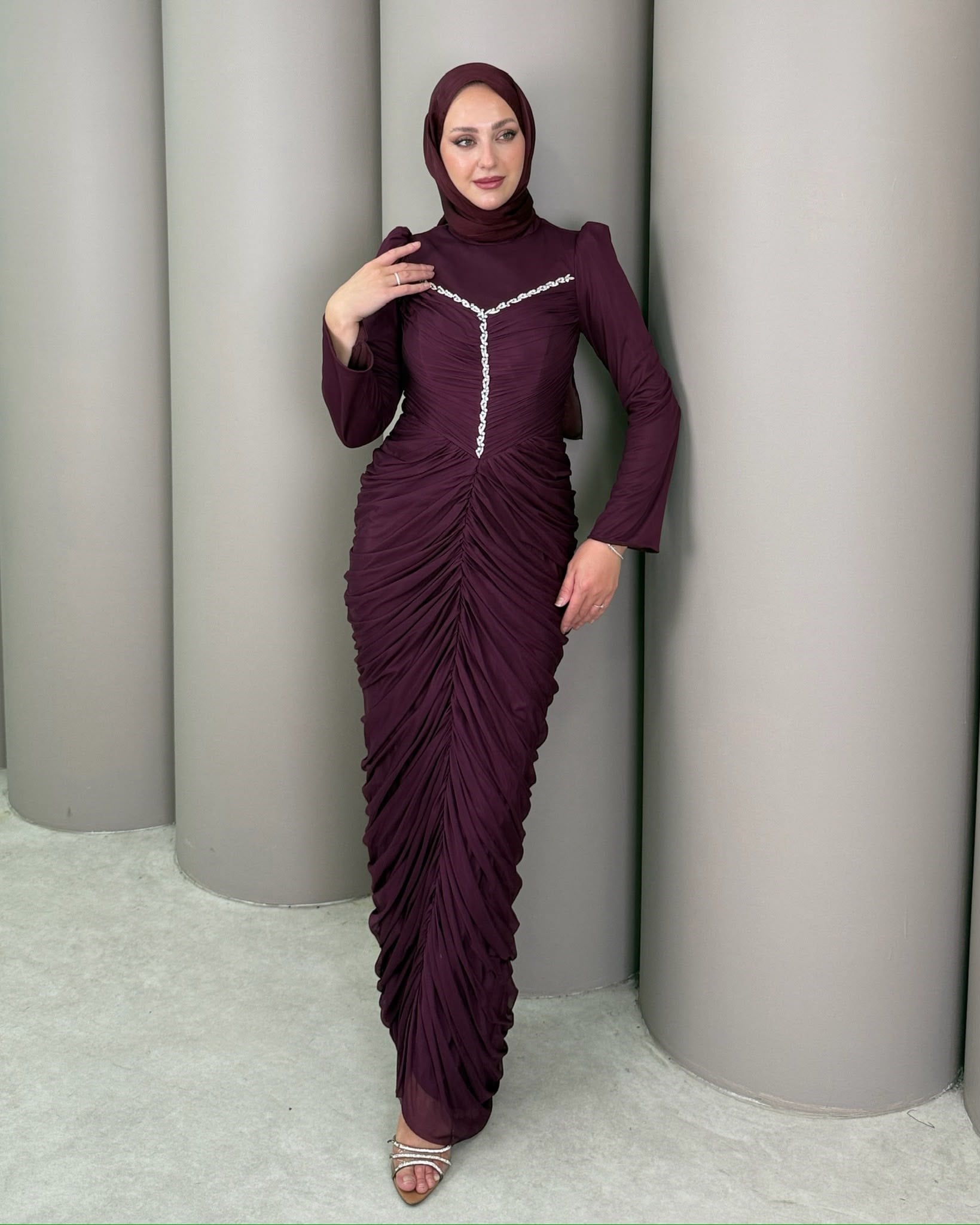 Abiye
Sister Abiye Bordo