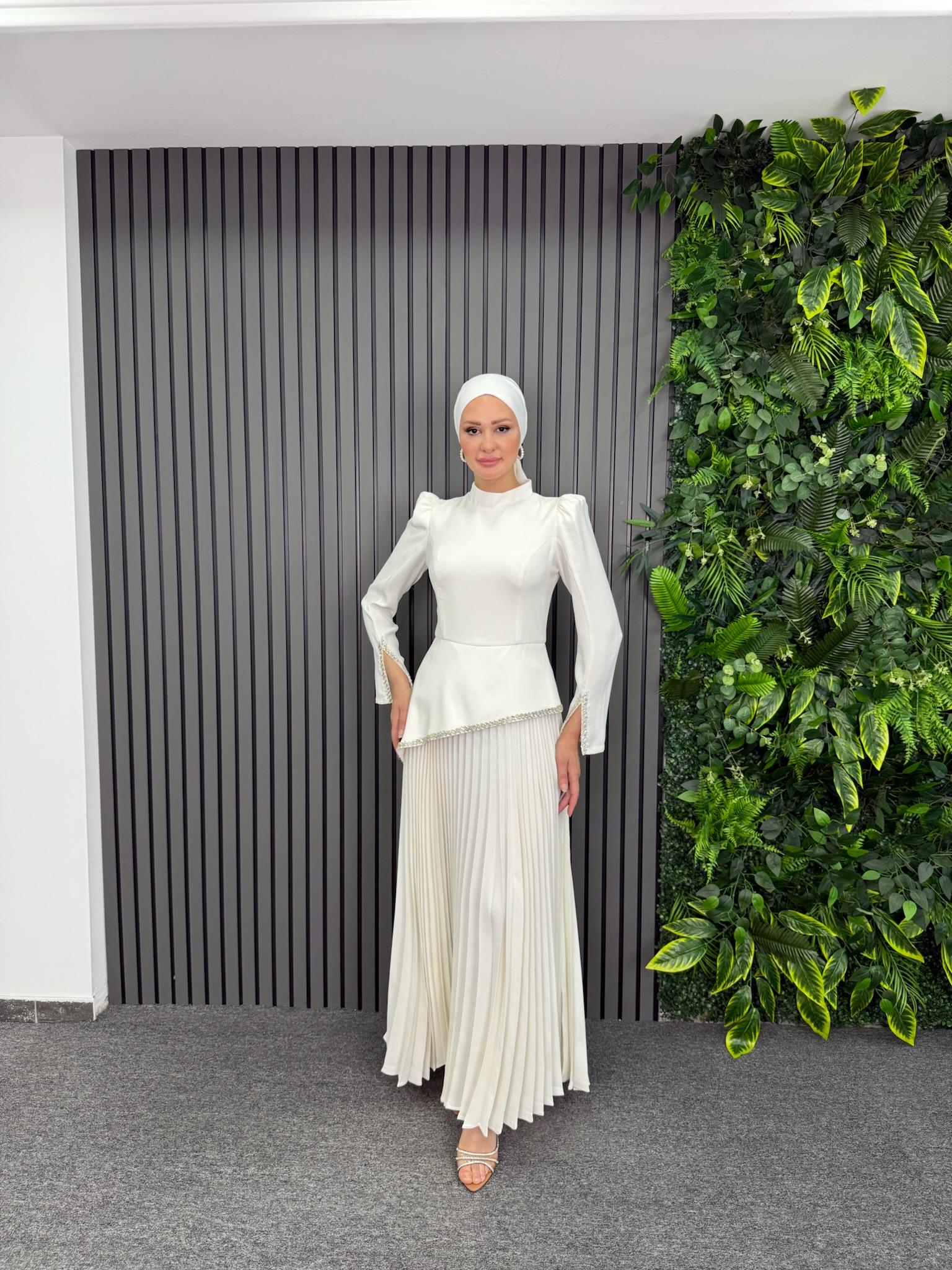 Abiye
Sude Abiye Beyaz