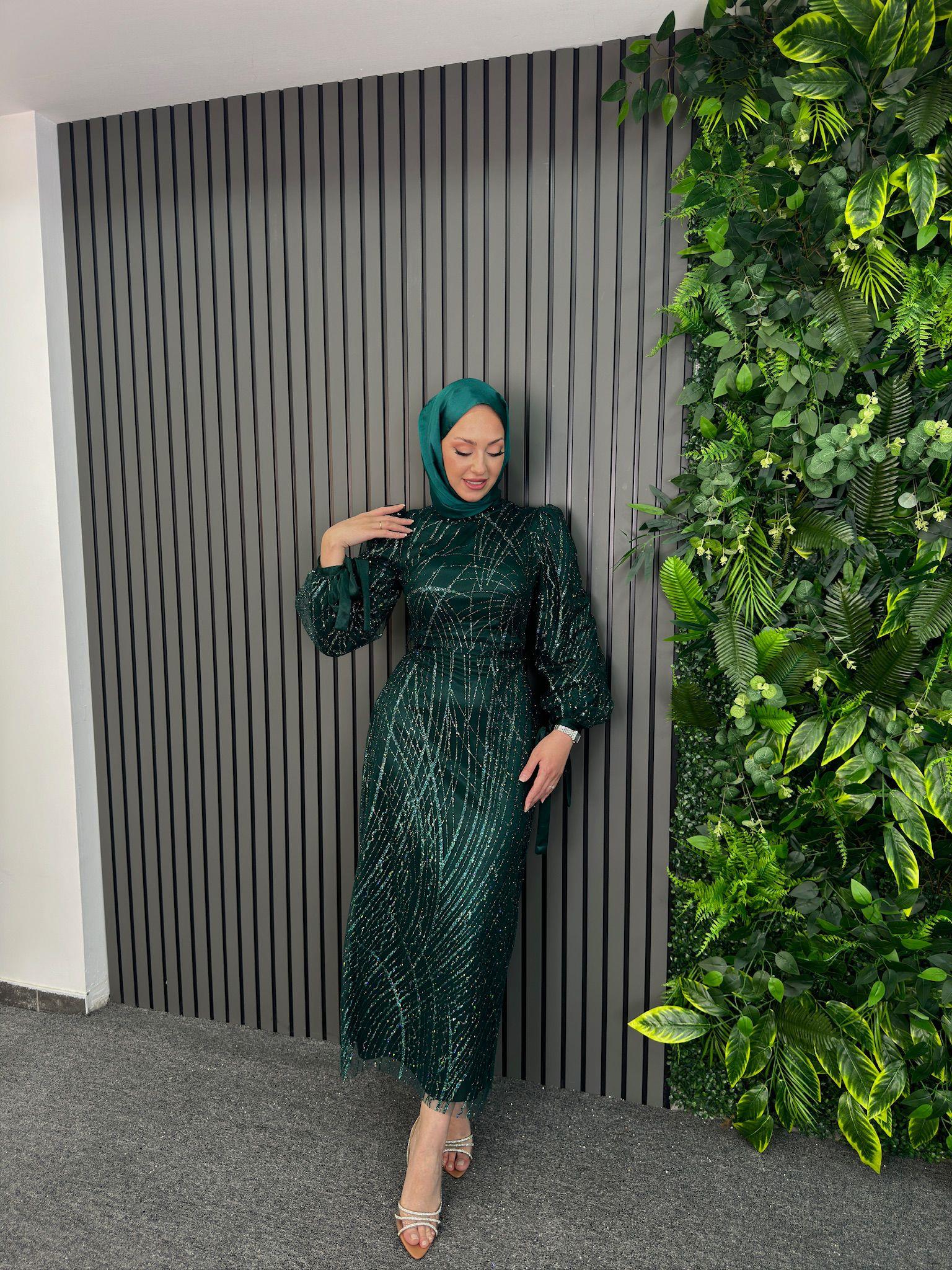 Abiye
Vizyon Abiye Zümrüt Yeşili