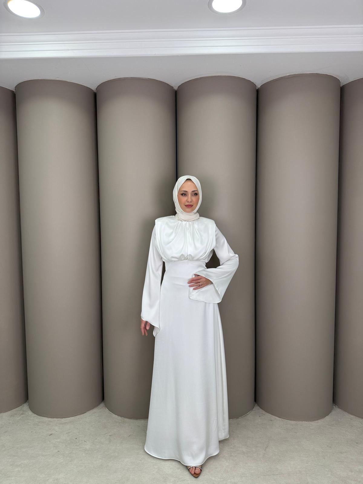 En Yeniler
Hale Abiye Beyaz