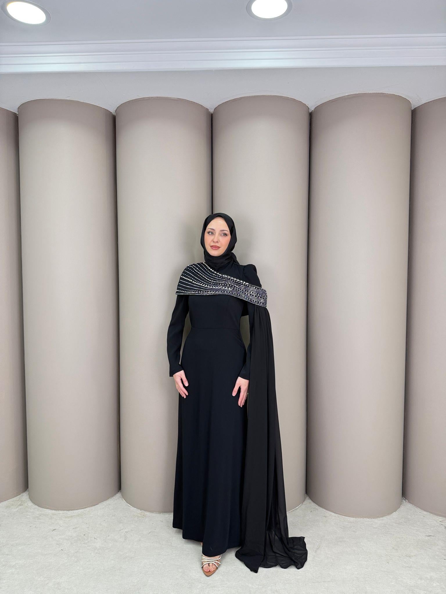 Giyim
Safir Abiye Siyah