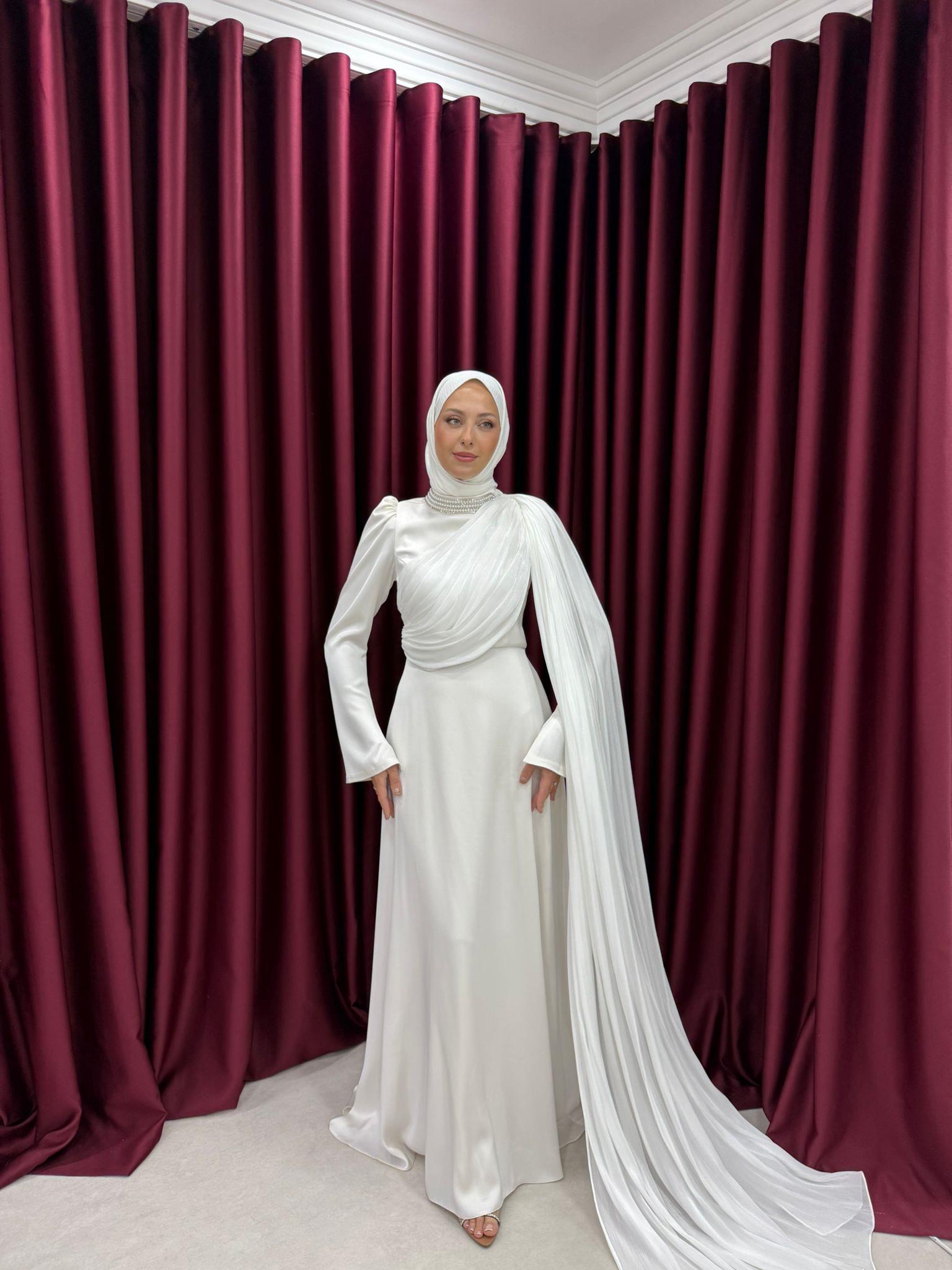 Giyim
Sofia Abiye Beyaz