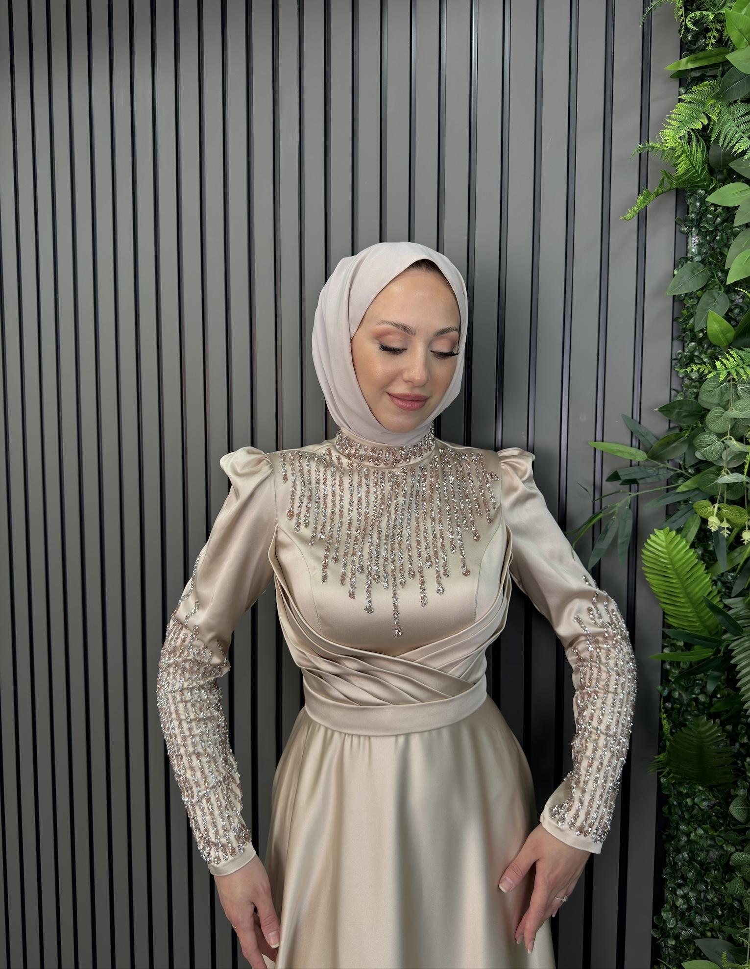 Abiye
Alev Abiye Gold