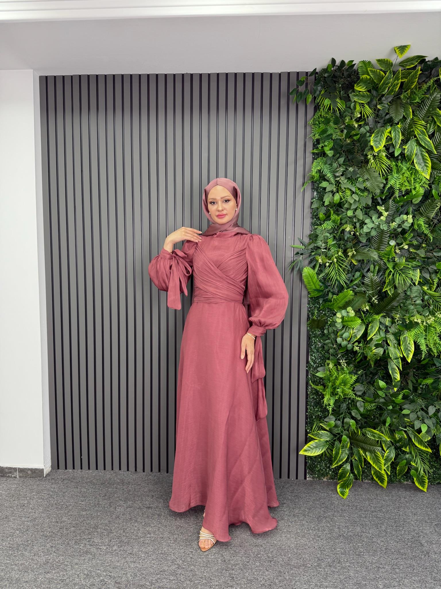 Abiye
Amaris Abiye Gül kurusu