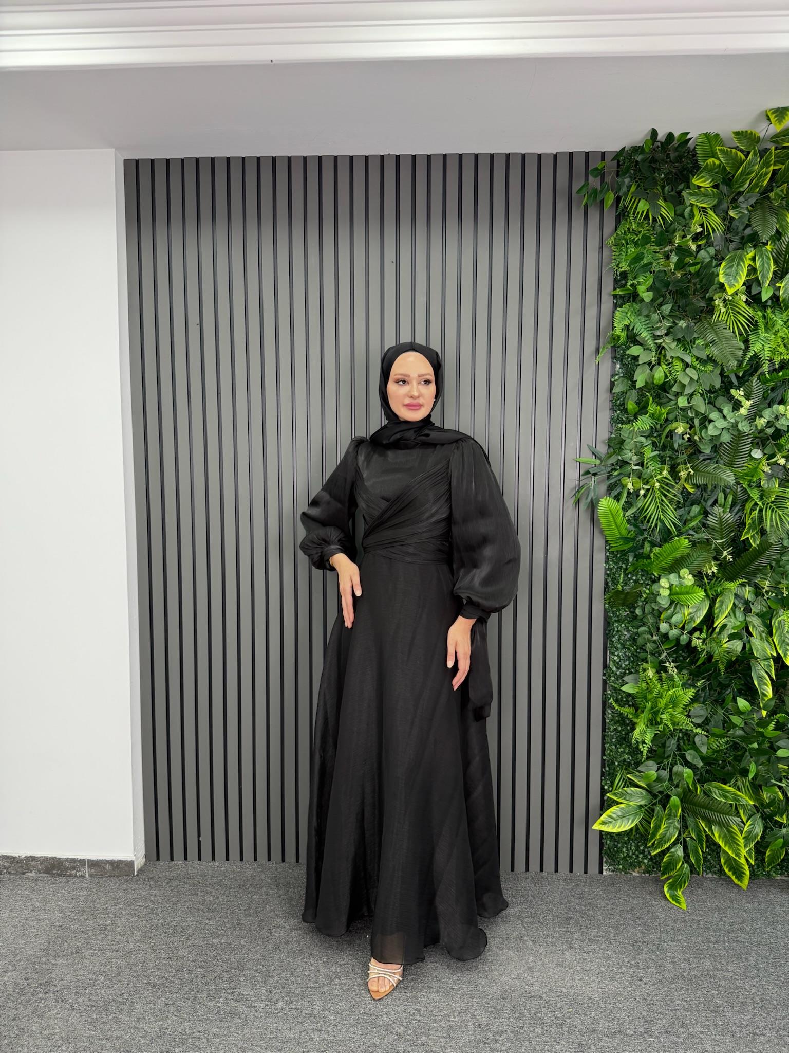 Abiye
Amaris Abiye Siyah