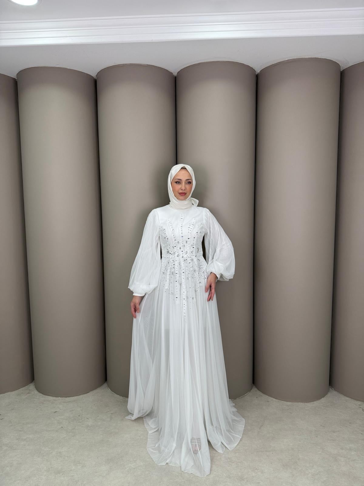 Abiye
Ayda Abiye Beyaz