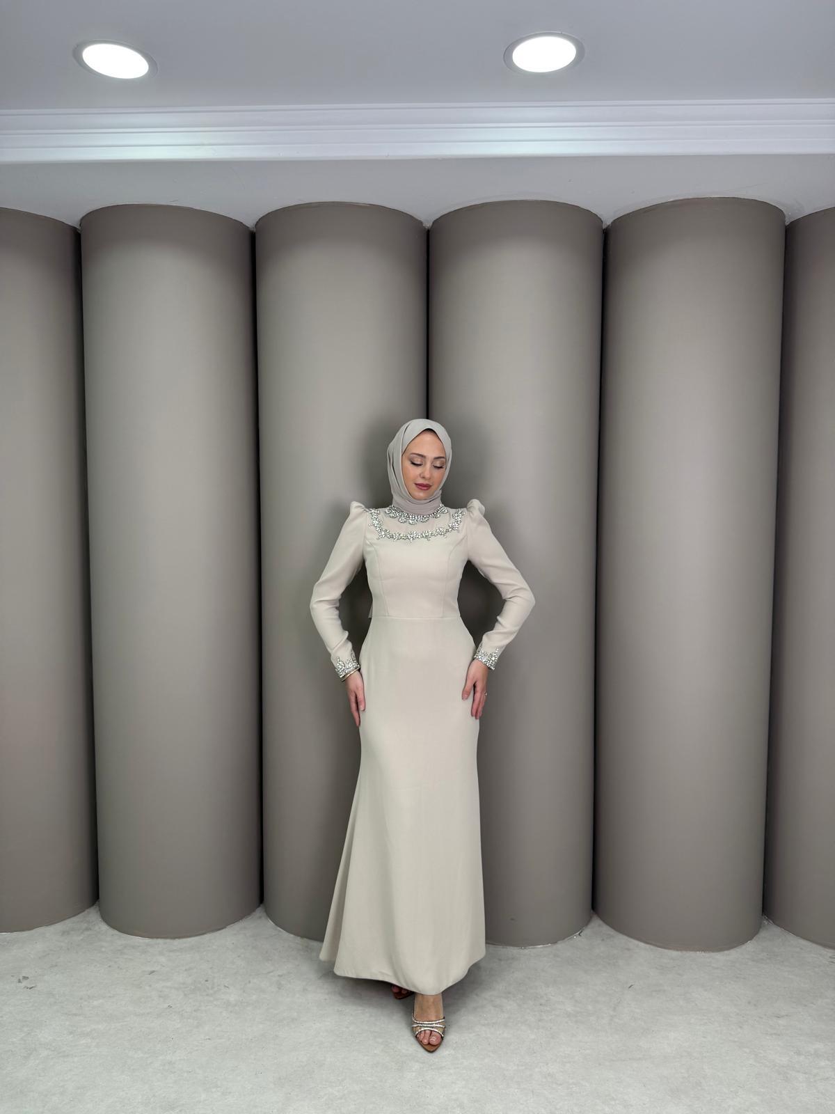 Abiye
Billur Abiye Taş