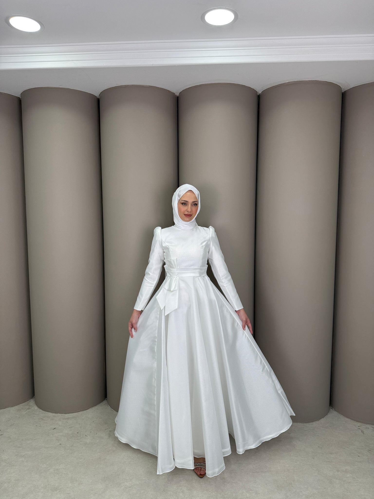 Abiye
Cindy Abiye Beyaz