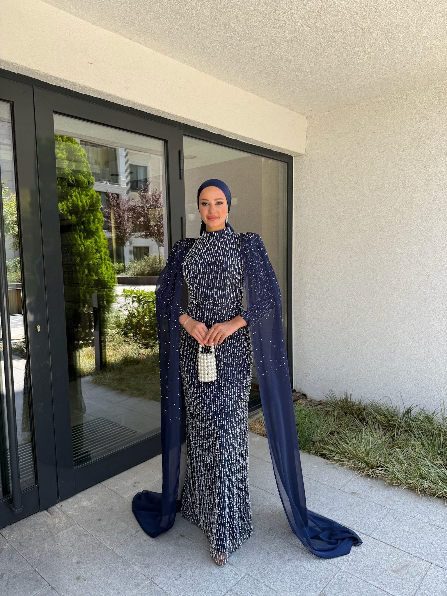 Abiye
Crystal Abiye Lacivert