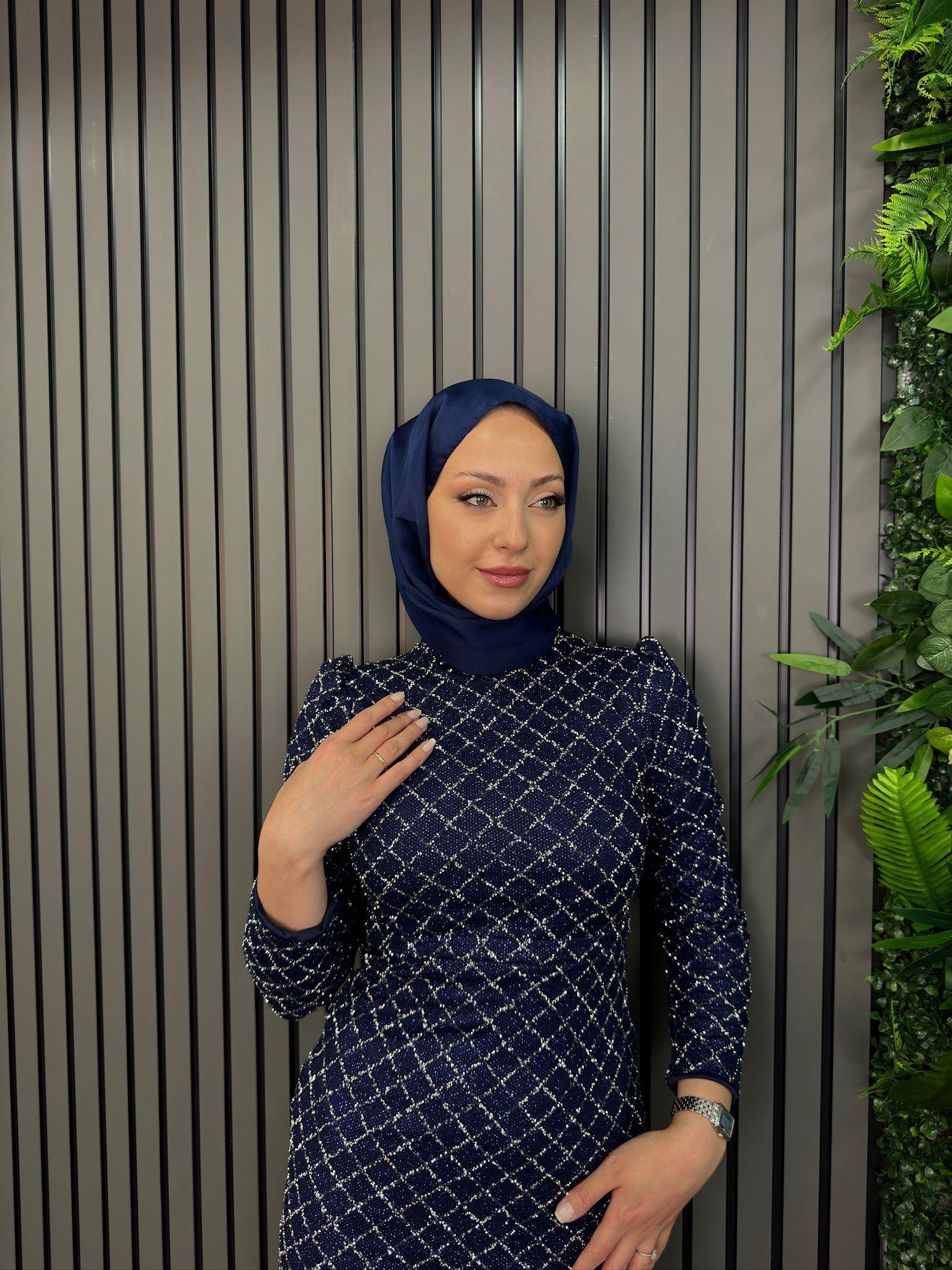 Abiye
Ecmel Abiye Lacivert