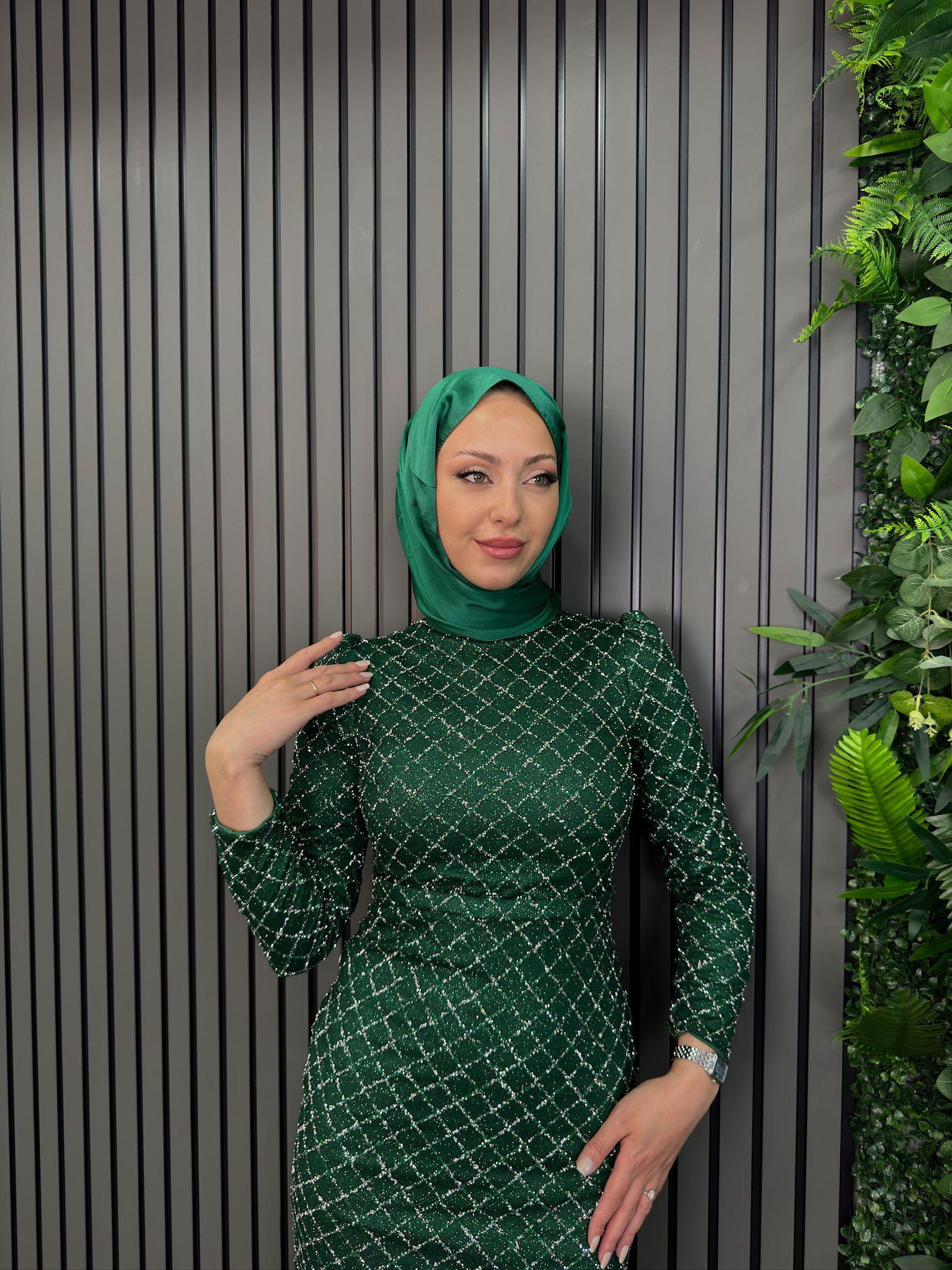 Abiye
Ecmel Abiye Zümrüt Yeşili