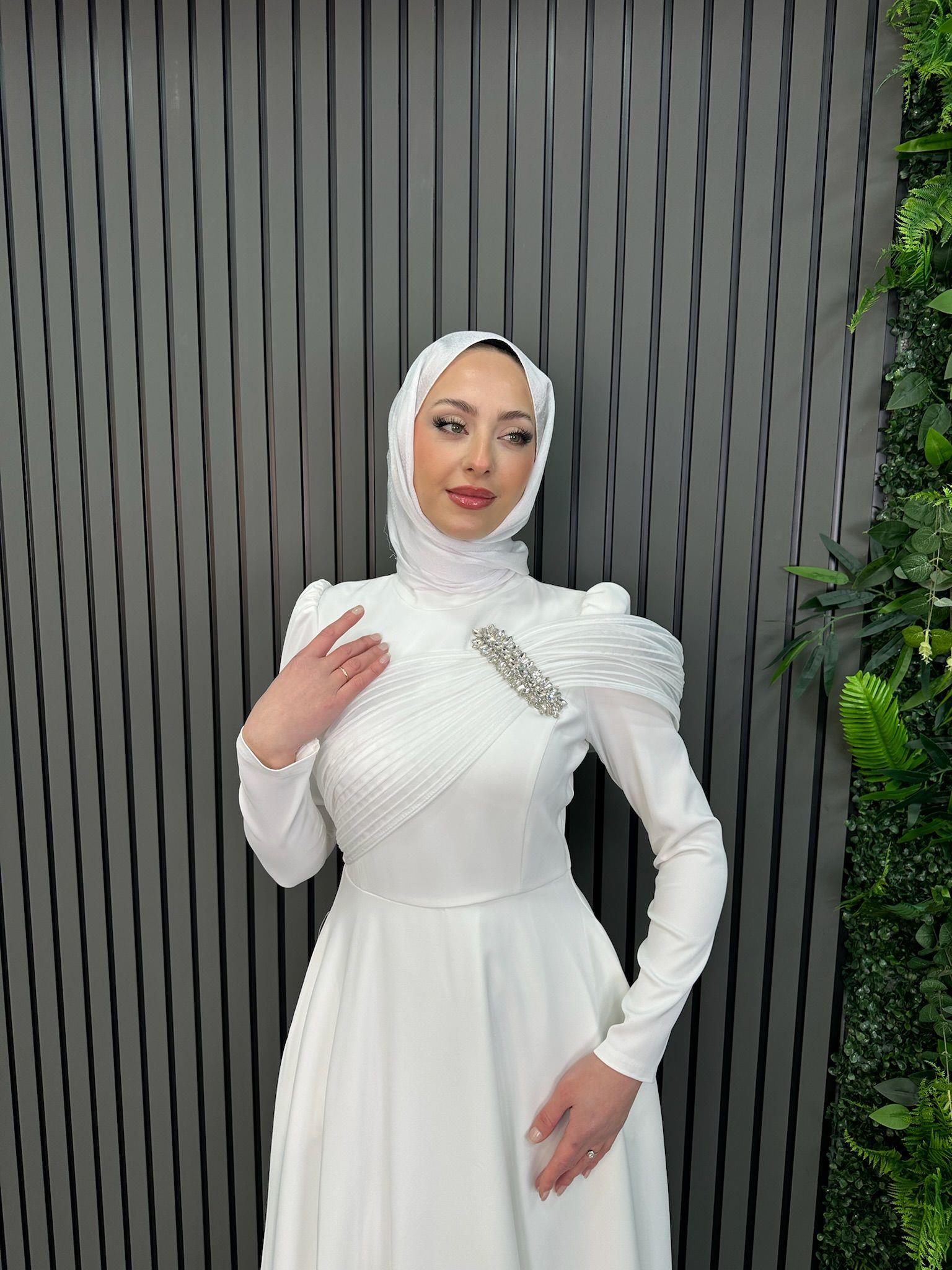 Abiye
Elegance Abiye Beyaz