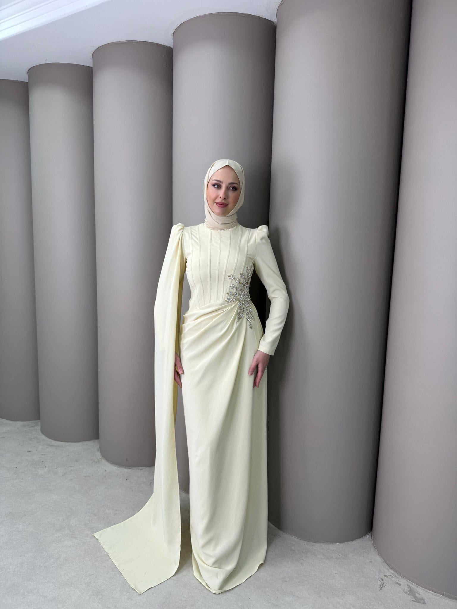 Abiye
Elira Abiye Sarı