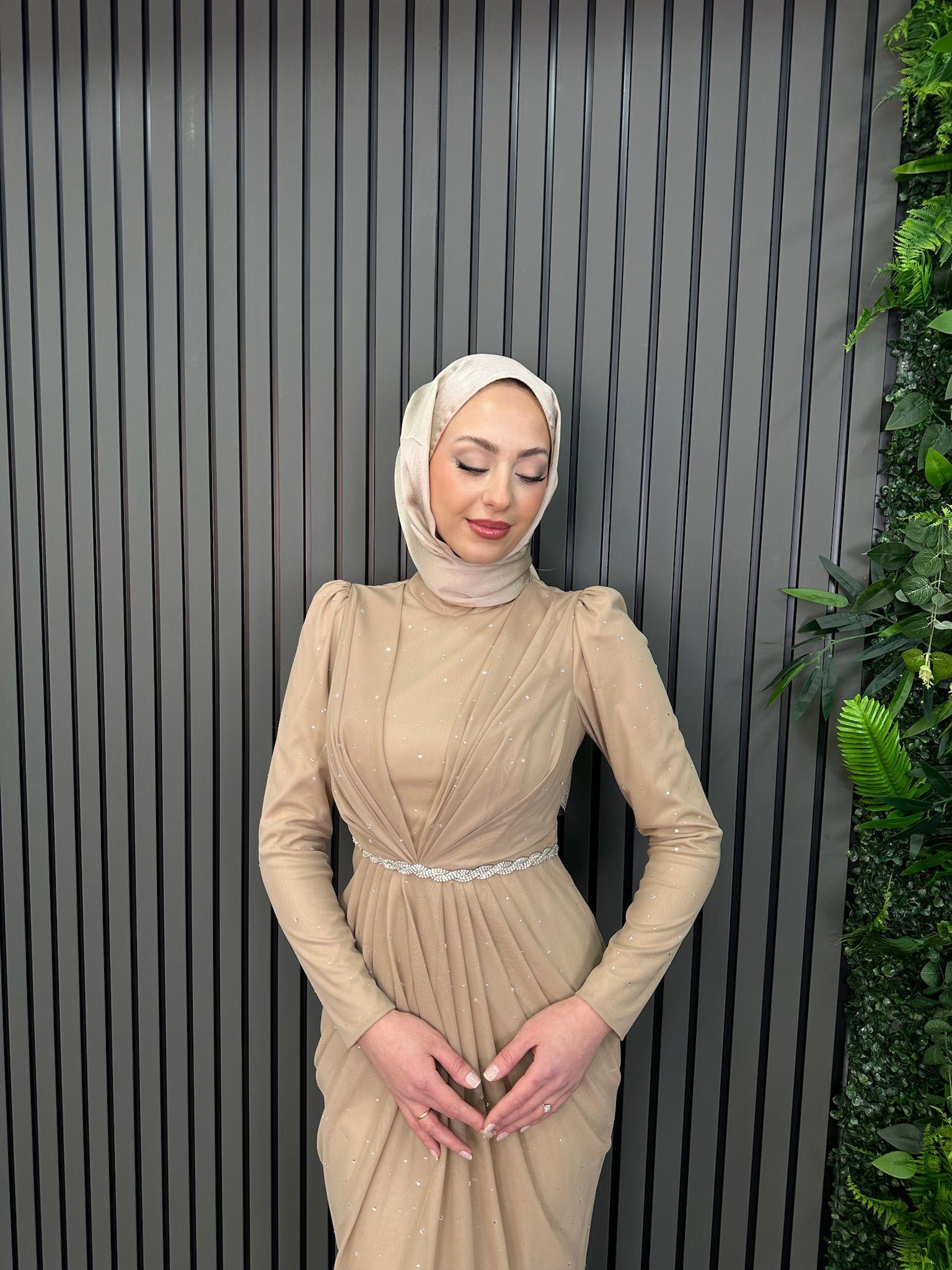 Abiye
Hafsa Abiye Krem