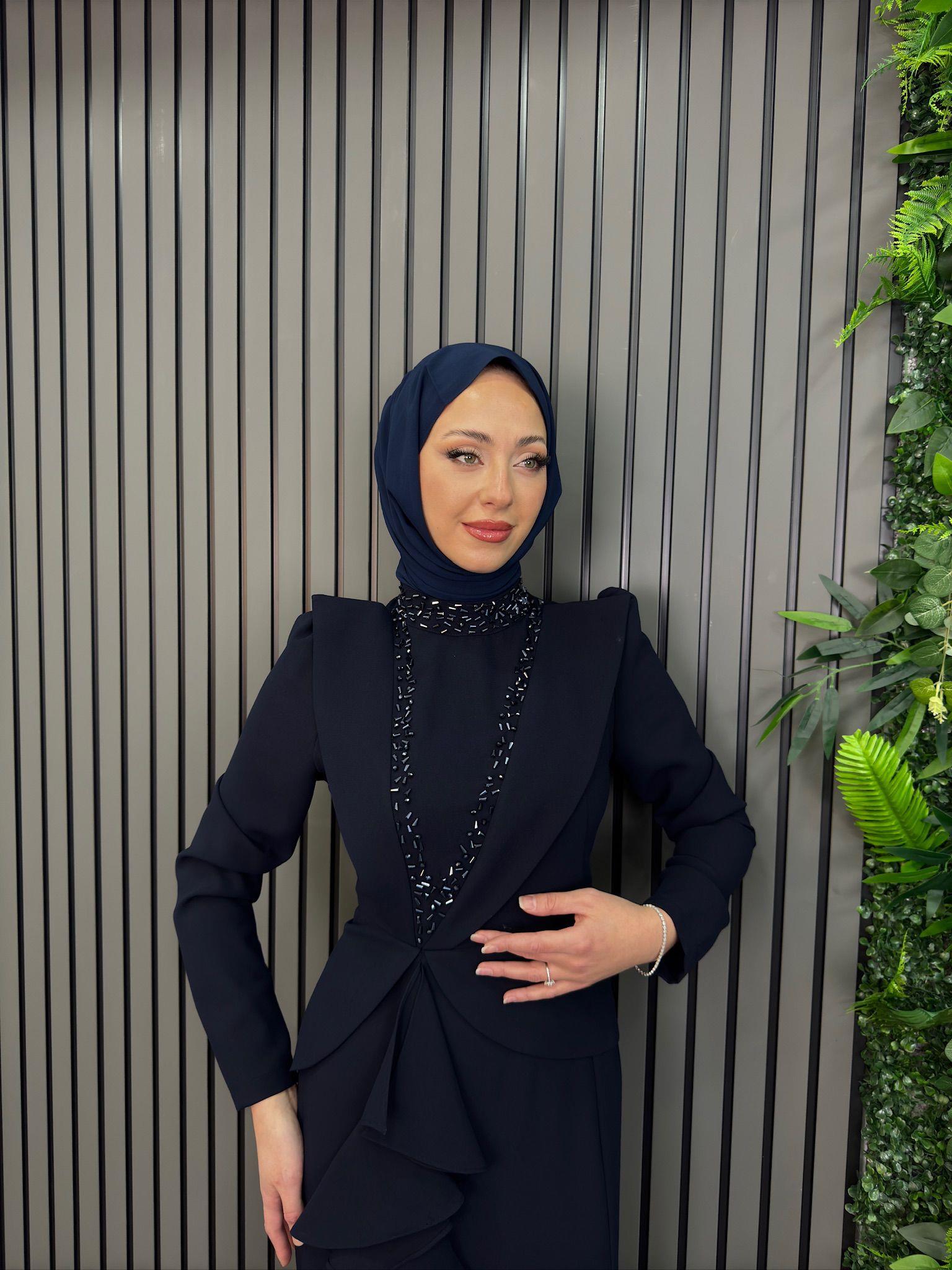 Abiye
İnci Abiye Lacivert